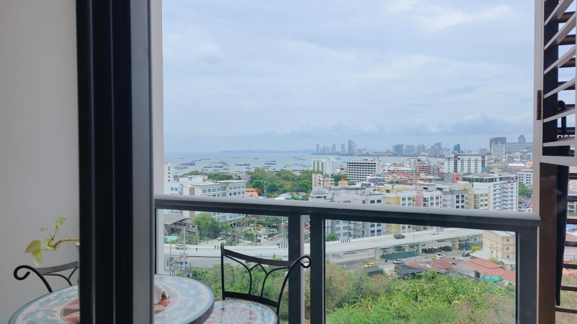 South Delux View Near Walking Street Apartment
