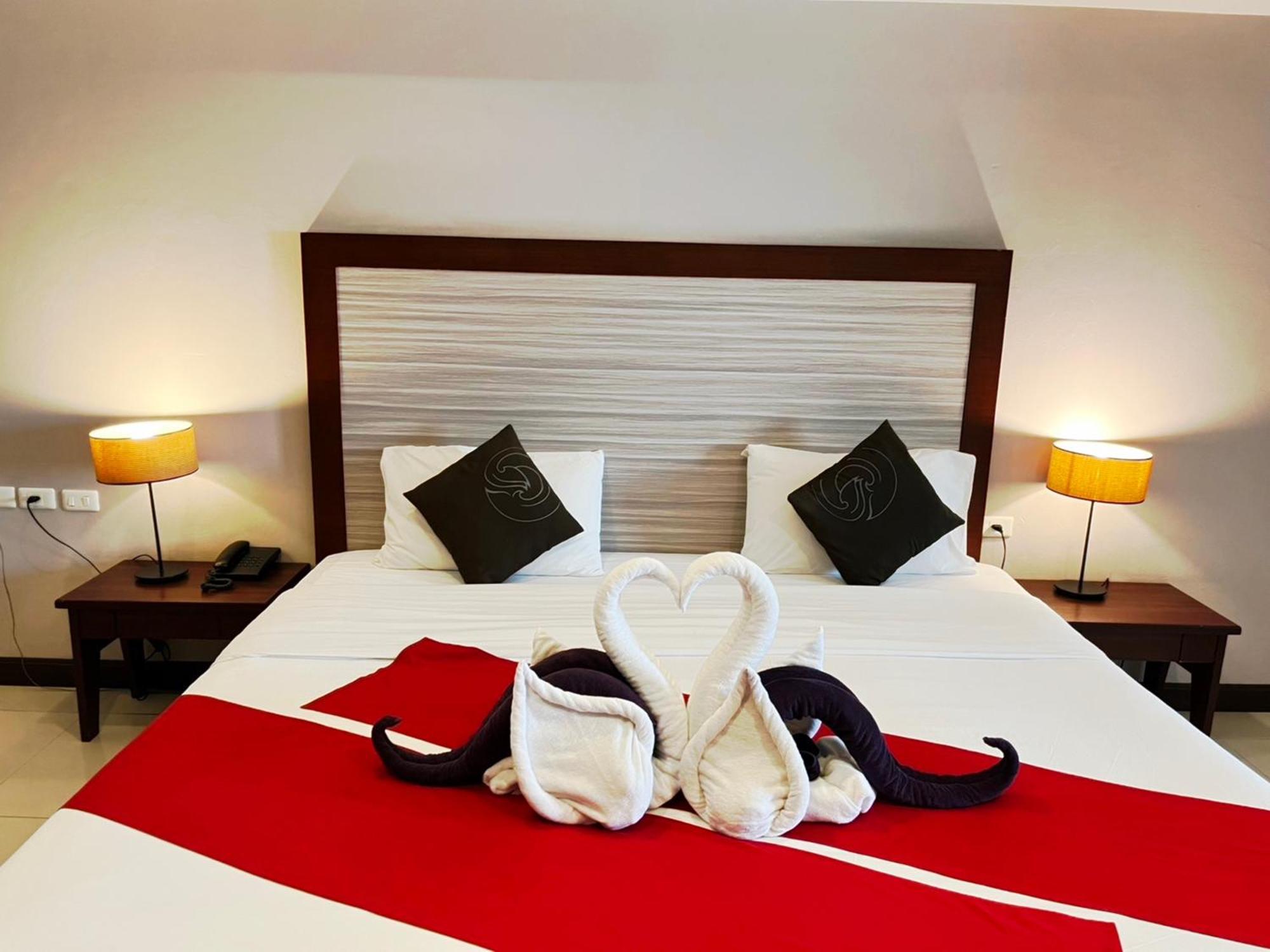 Hotel Golden Sea - Sha Extra 4*