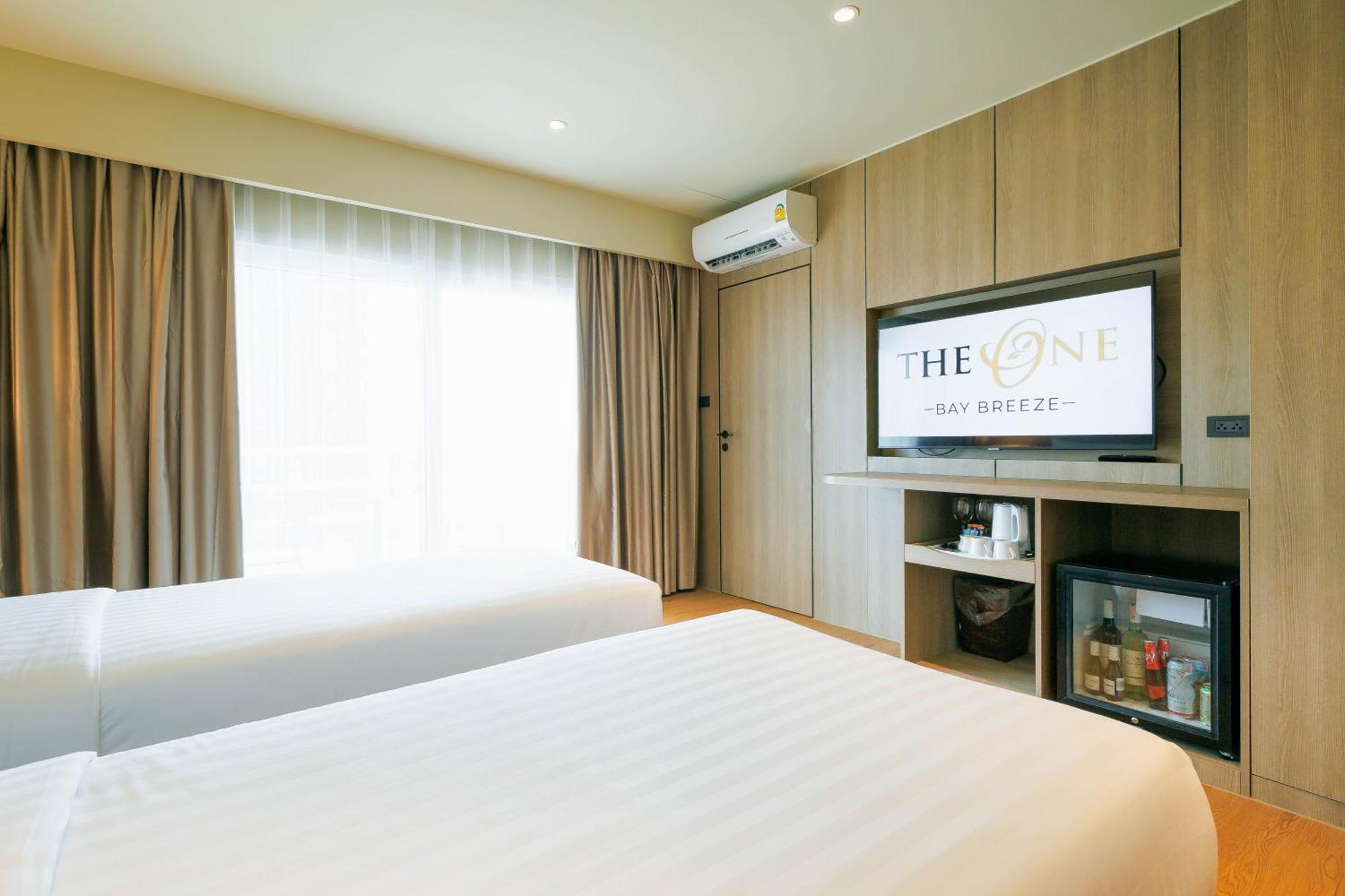 The One Bay Breeze 3*