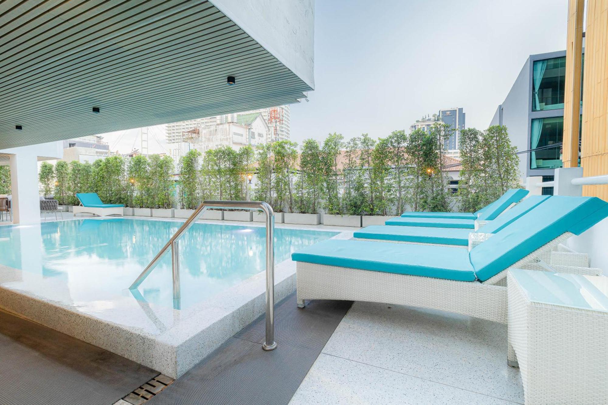 The One Bay Breeze Hotel 3*