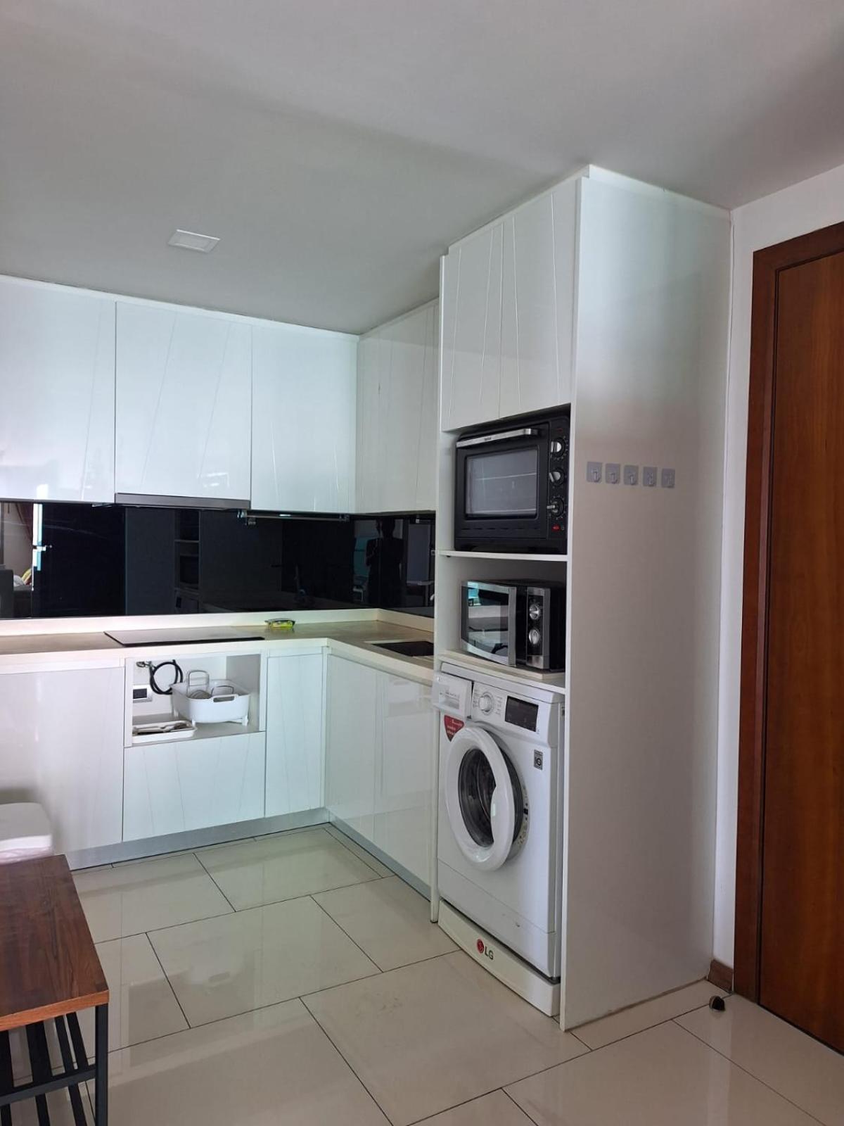 The Peak Towers Sea View Apartment