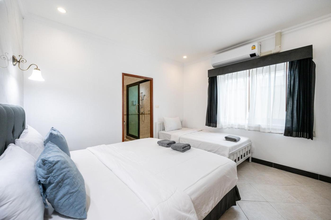 Majestic Pool 3 Bedrooms Private Beach * Pattaya