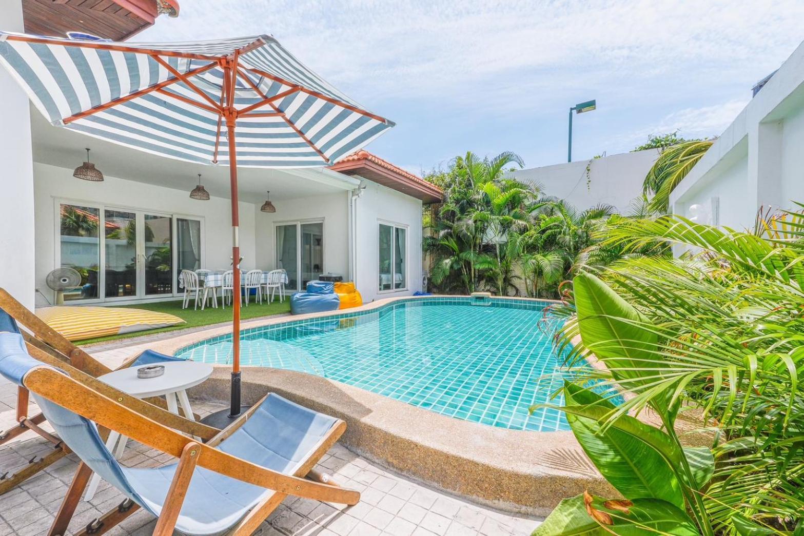 Majestic Pool 3 Bedrooms Private Beach Pattaya