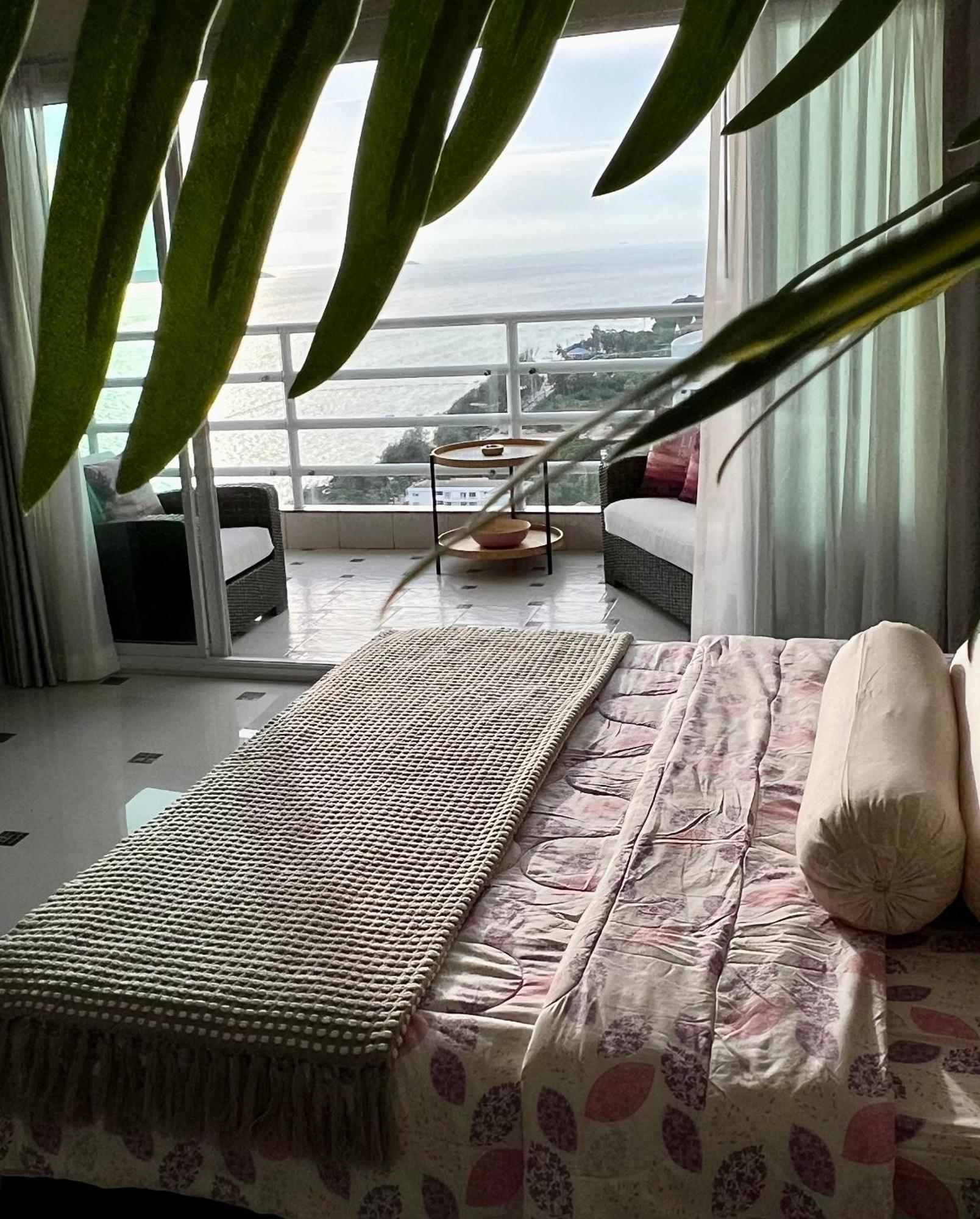 Apartment View Talay 7 Seaview