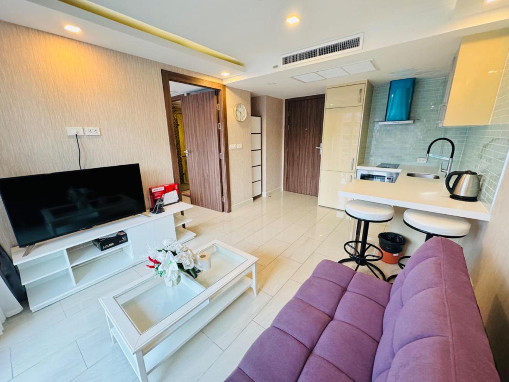 Grand Avenue Codon 芭提雅最好的公寓空间大 安静 素质高 Apartment Pattaya