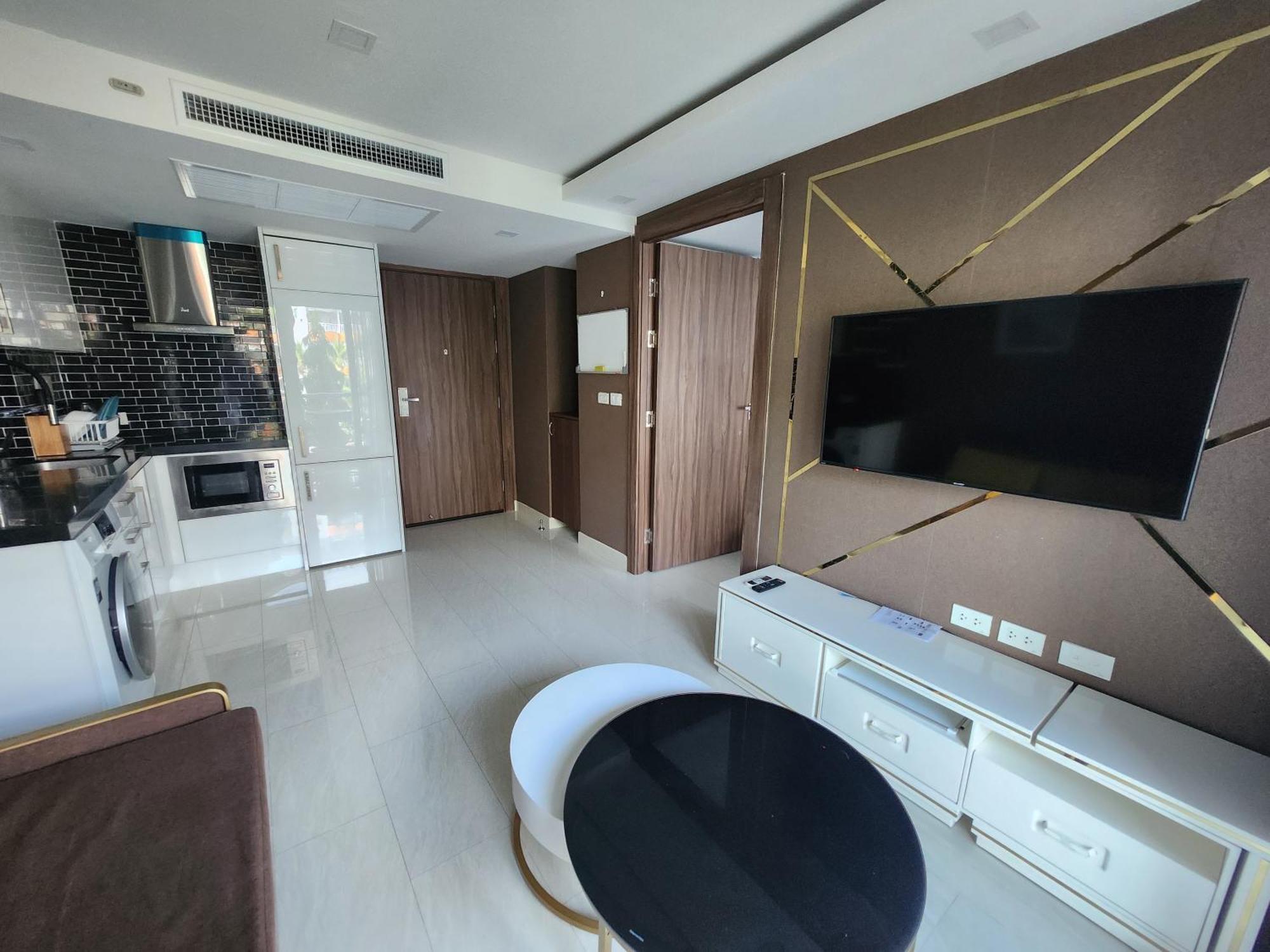 Grand Avenue Codon 芭提雅最好的公寓空间大 安静 素质高 Apartment