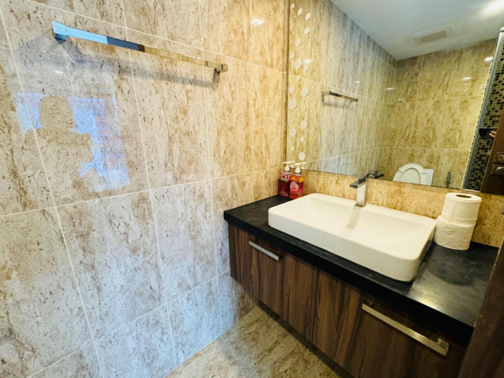Grand Avenue Codon 芭提雅最好的公寓空间大 安静 素质高 Apartment *