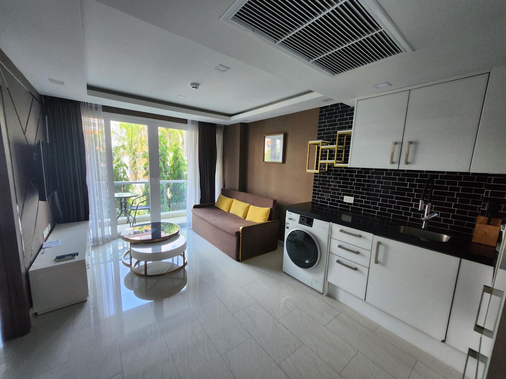 Grand Avenue Codon 芭提雅最好的公寓空间大 安静 素质高 Apartment Pattaya