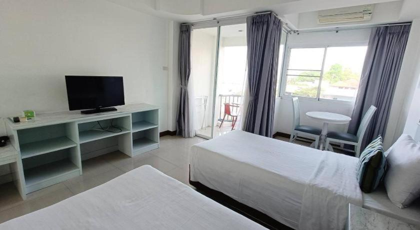 Kp Seaview Jomtien 3*