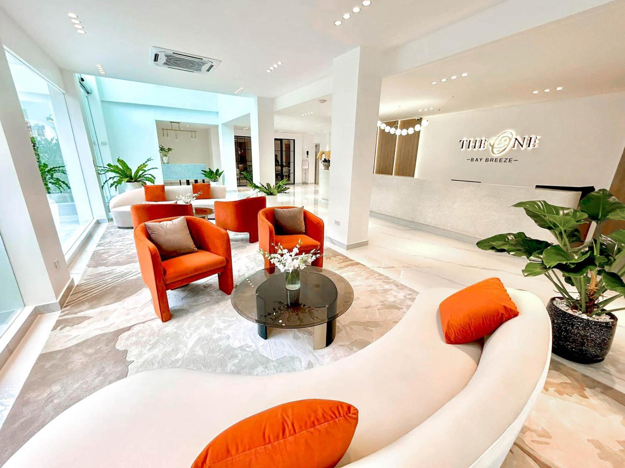 The One Bay Breeze Hotel