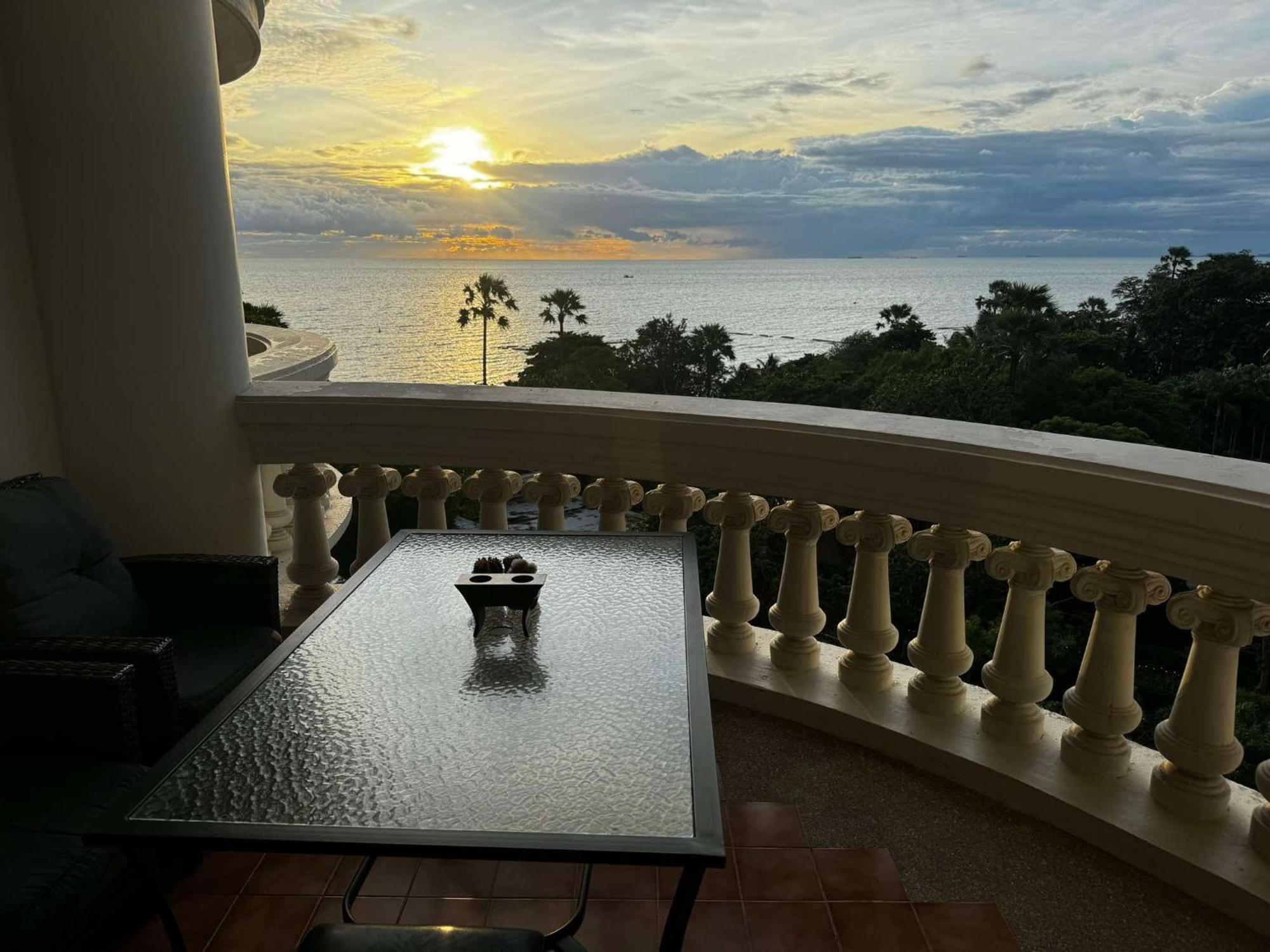 Sky Sea View * Pattaya