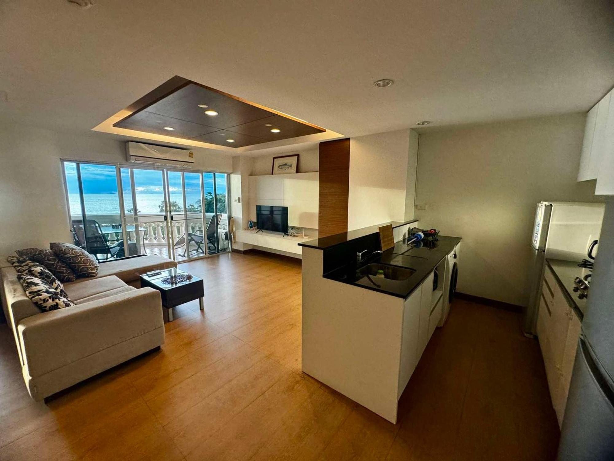 Sky Sea View *