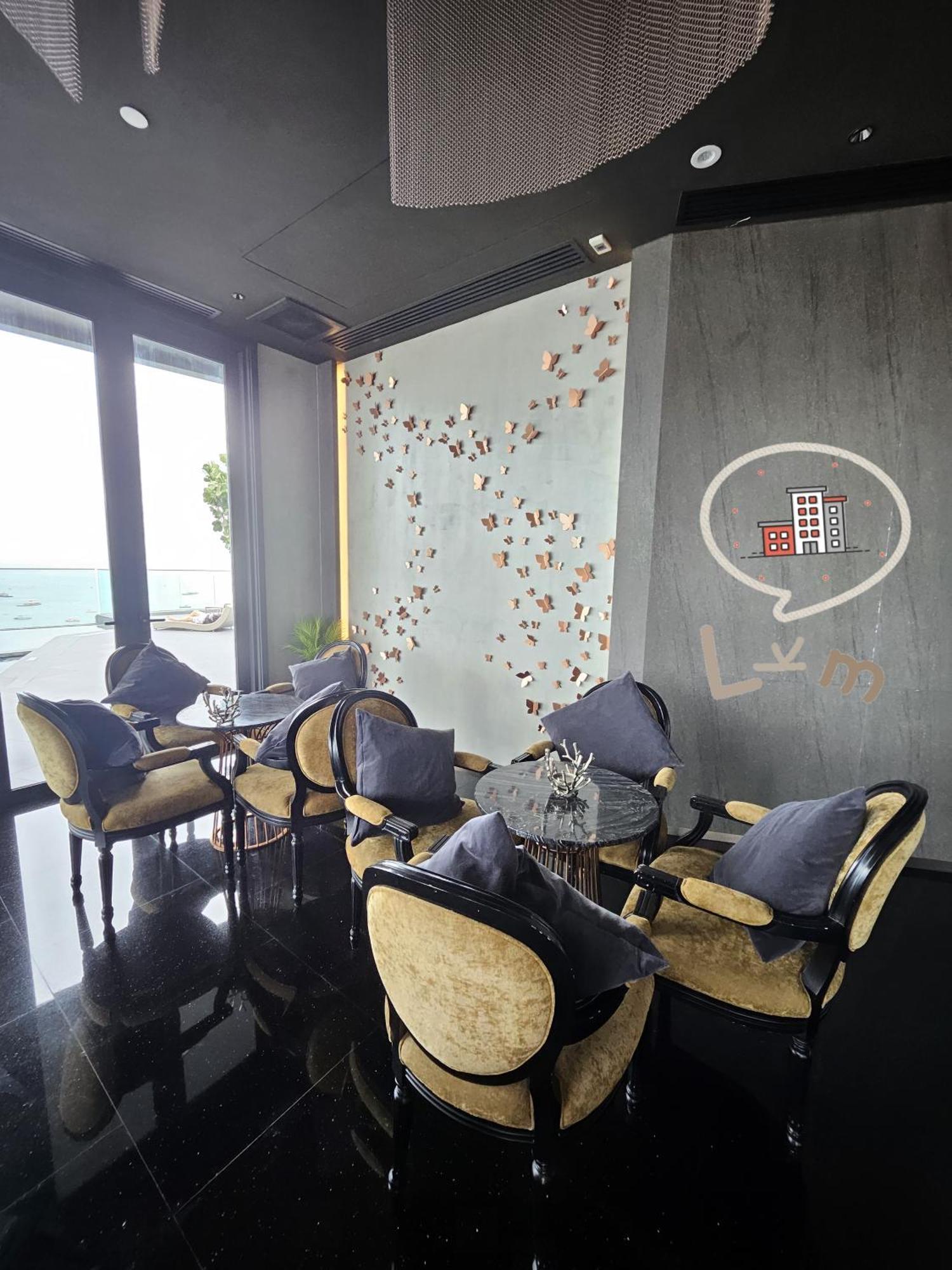 The Edge Pattaya, Apartment *