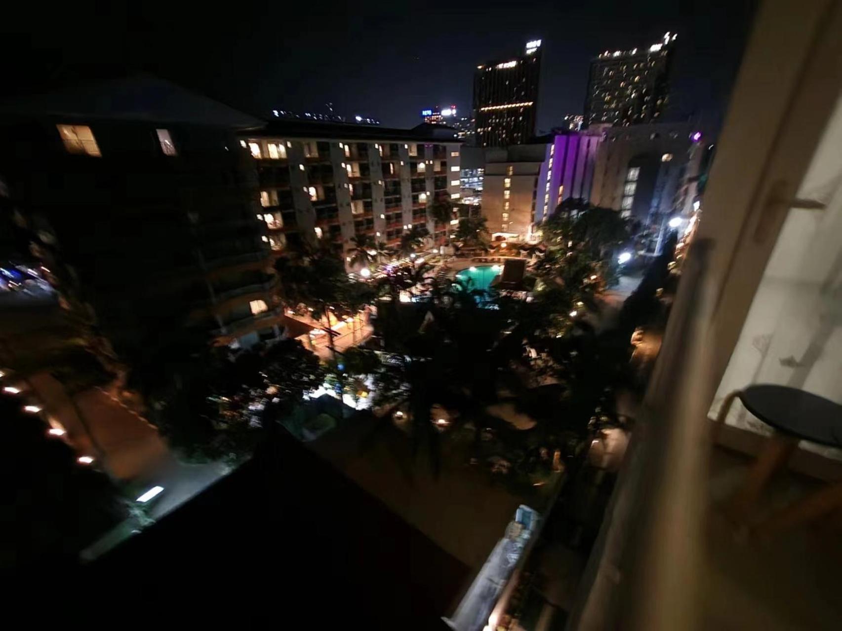 芭堤雅市中心 Grand Avenue 一卧室公寓城景酒吧街 高速互联网智能电视 Pattaya