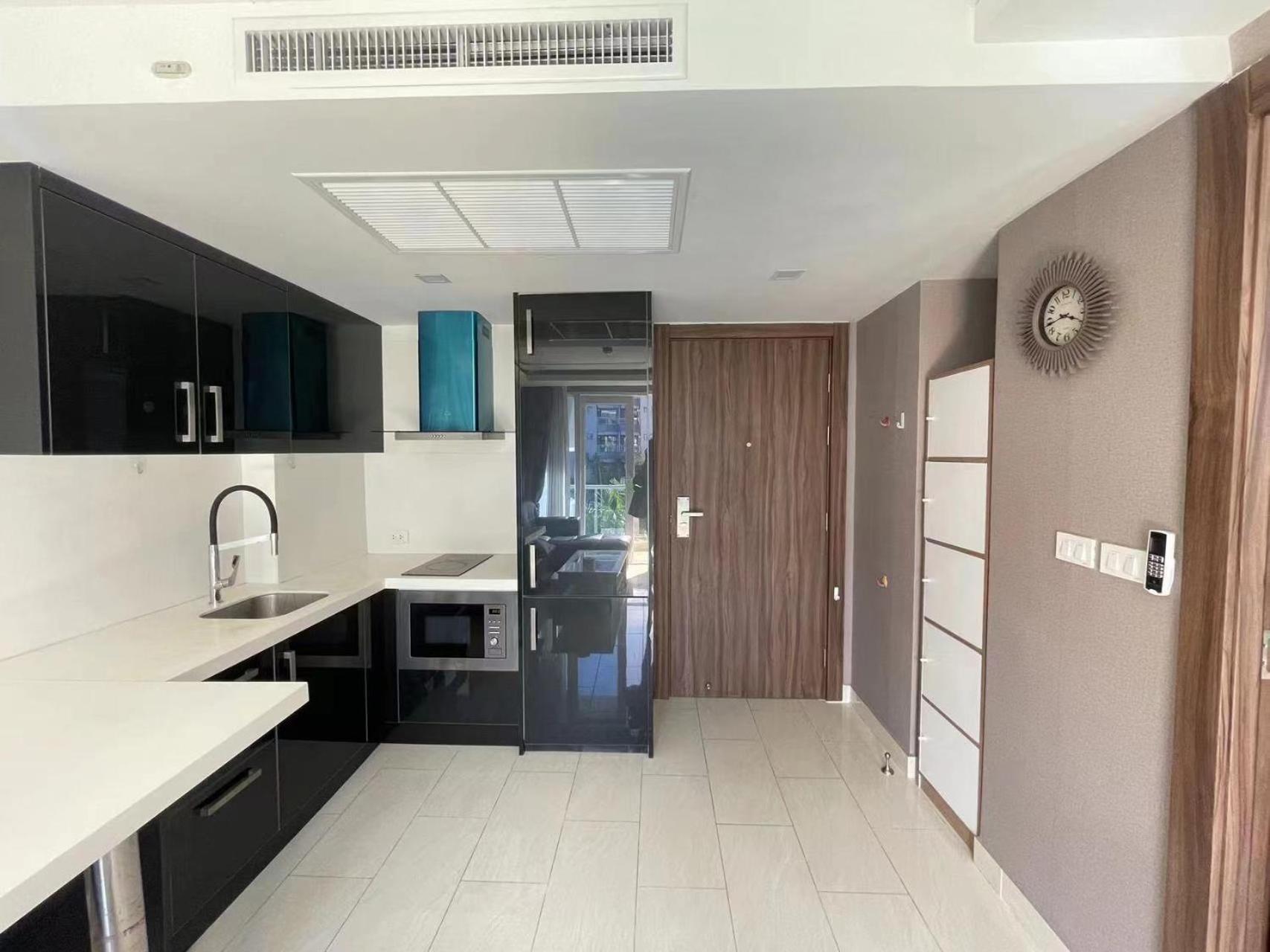 芭堤雅市中心 Grand Avenue 一卧室公寓城景酒吧街 高速互联网智能电视 Apartment *