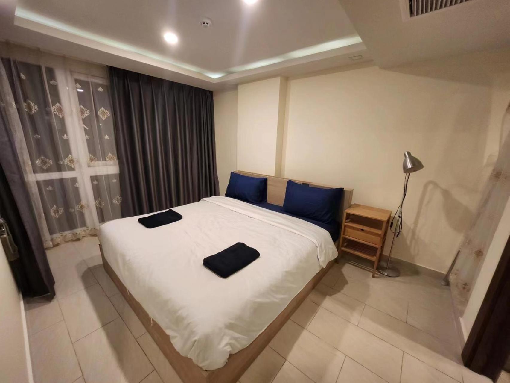 芭堤雅市中心 Grand Avenue 一卧室公寓城景酒吧街 高速互联网智能电视 Apartment