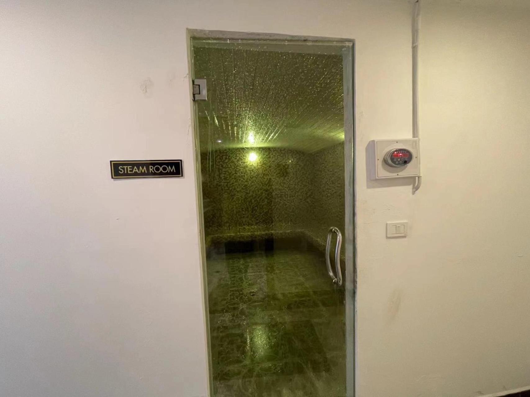 芭堤雅市中心 Grand Avenue 一卧室公寓城景酒吧街 高速互联网智能电视 Pattaya