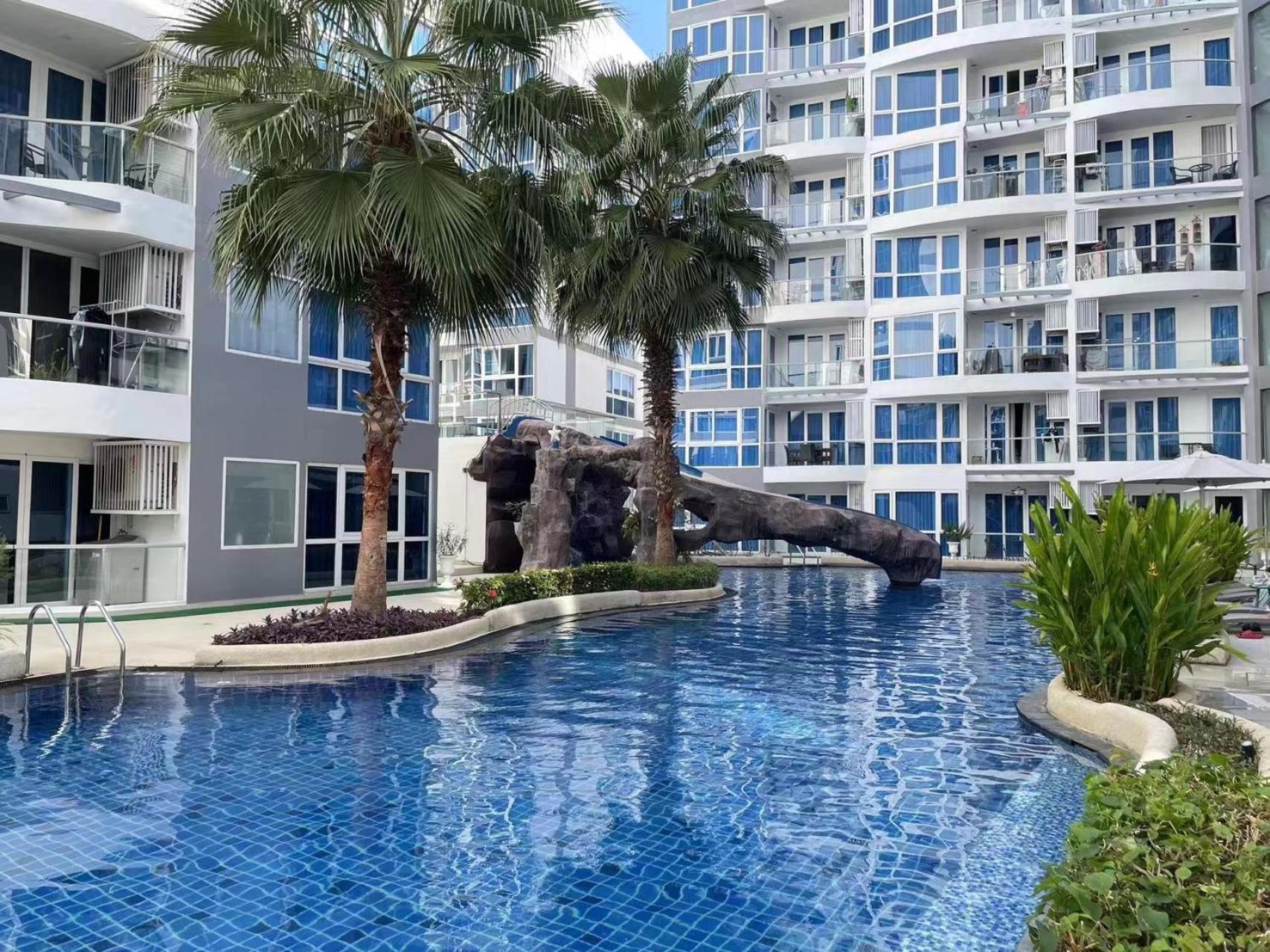 芭堤雅市中心 Grand Avenue 一卧室公寓城景酒吧街 高速互联网智能电视 Apartment