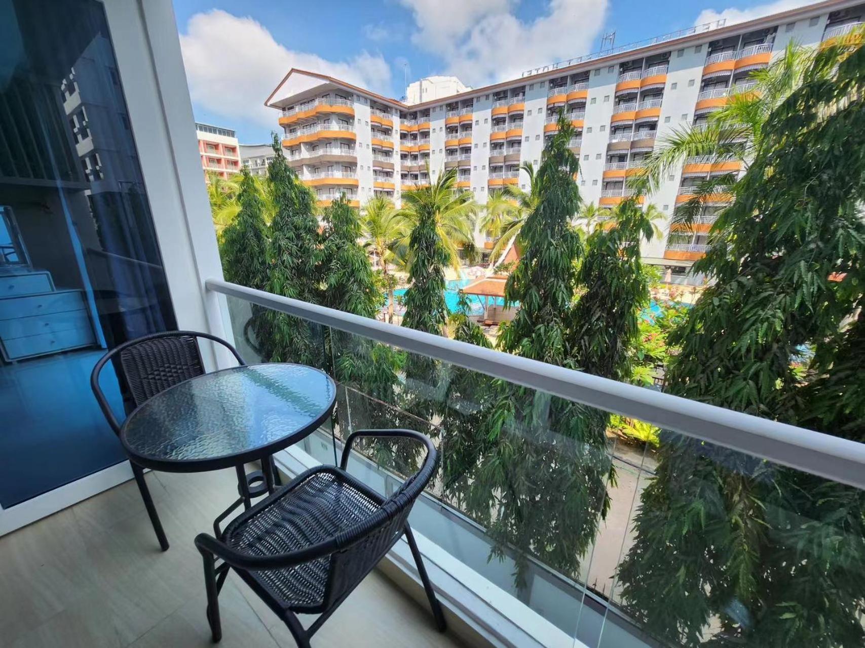 芭堤雅市中心 Grand Avenue 一卧室公寓城景酒吧街 高速互联网智能电视 Apartment Pattaya