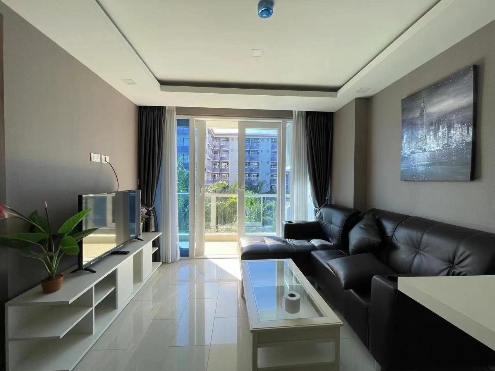 Apartment 芭堤雅市中心 Grand Avenue 一卧室公寓城景酒吧街 高速互联网智能电视