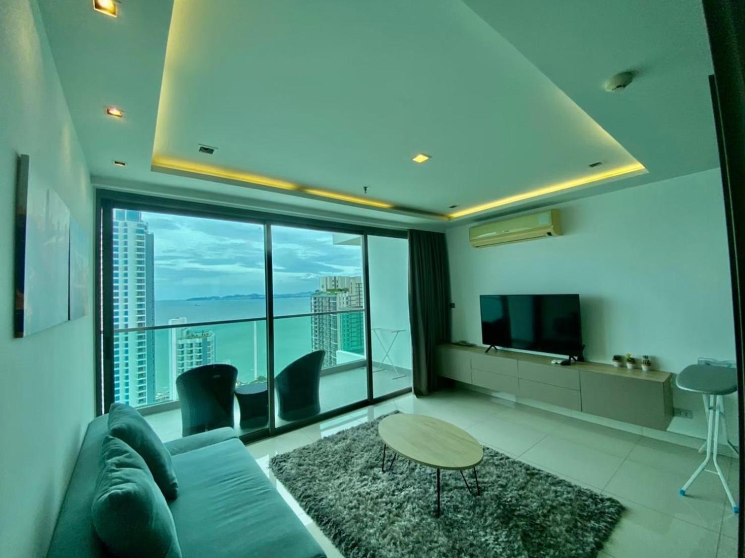 W Tower By Fantasea Apartment Pattaya