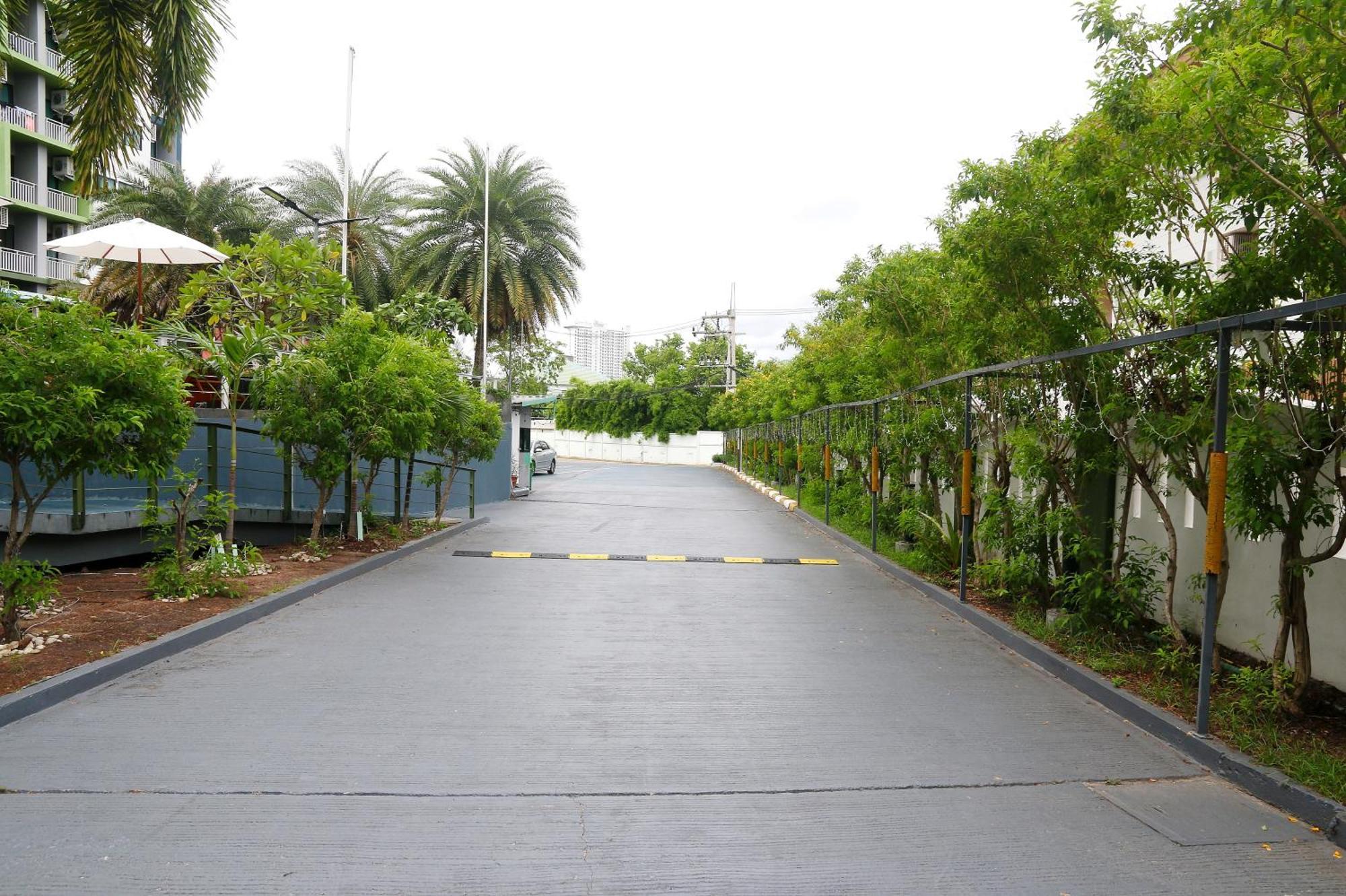 Hotel Arthitaya Nature & Lakkhana Poolside