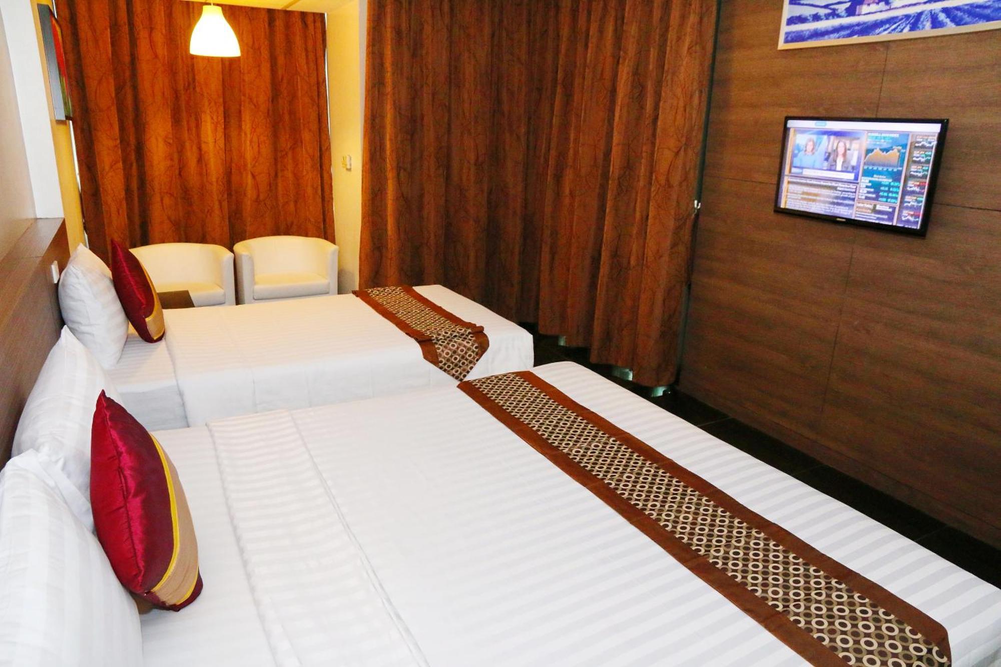 Hotel Arthitaya Nature & Lakkhana Poolside Pattaya