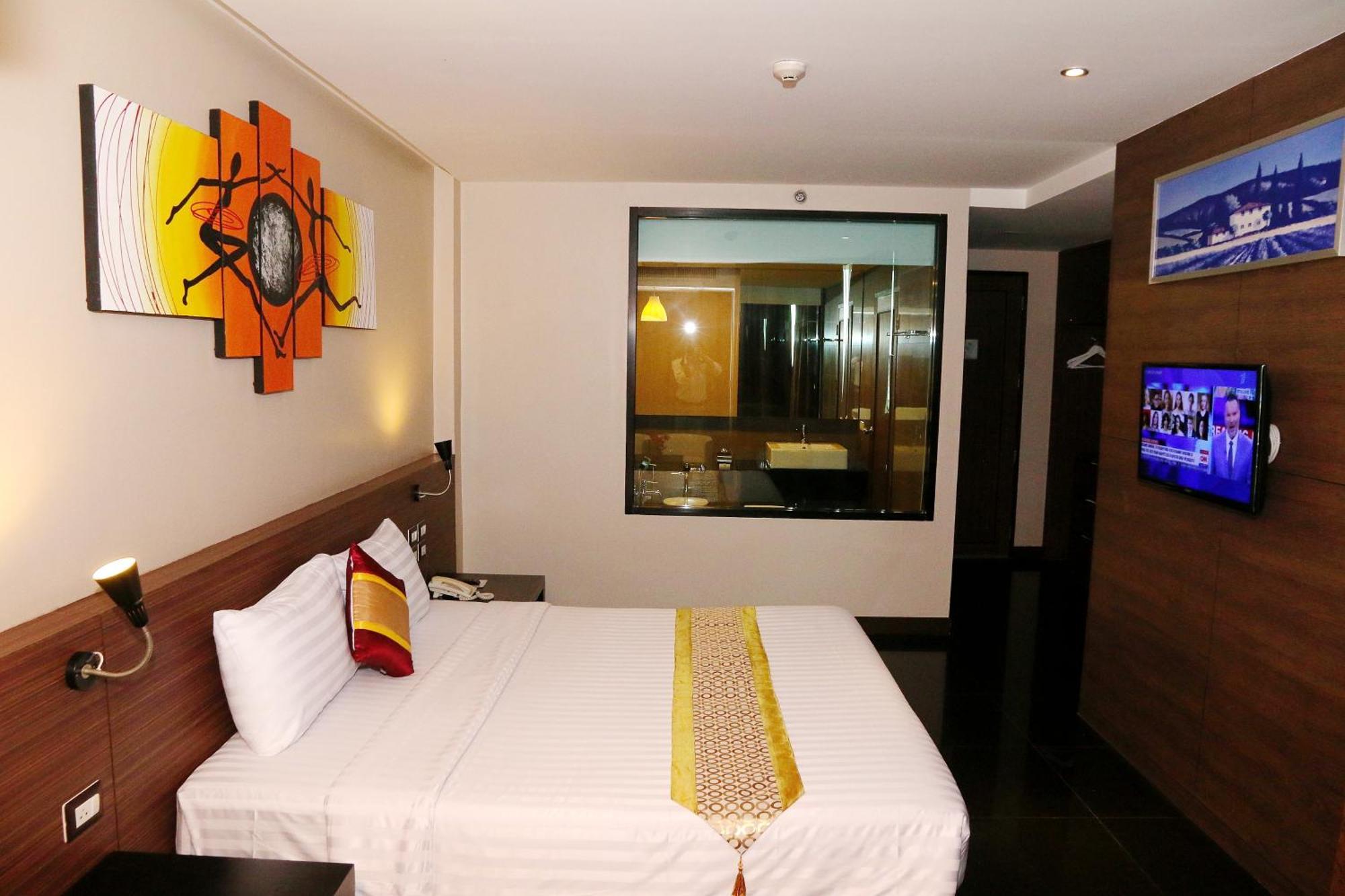Arthitaya Nature & Lakkhana Poolside Pattaya