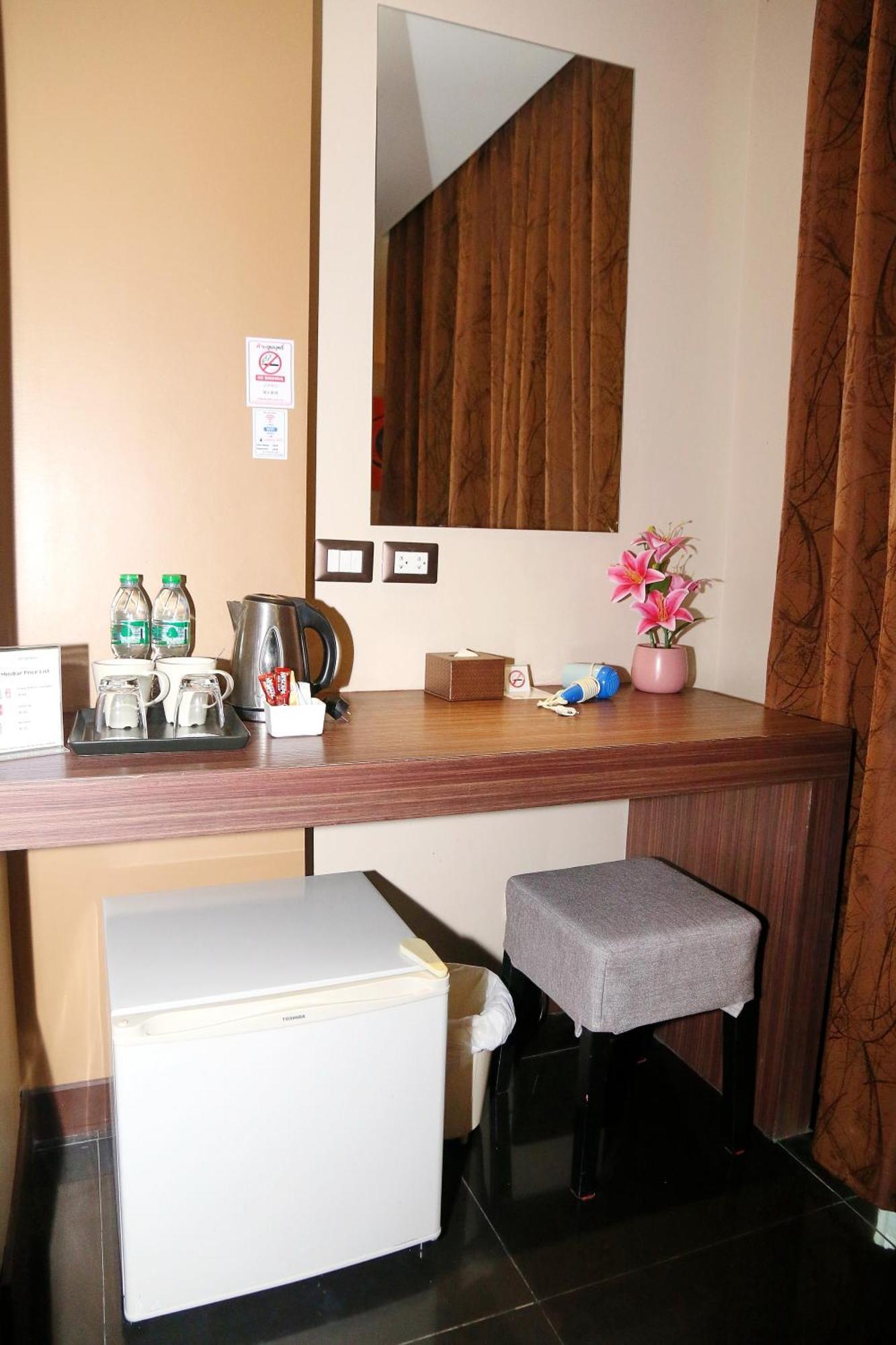 Arthitaya Nature & Lakkhana Poolside Hotel