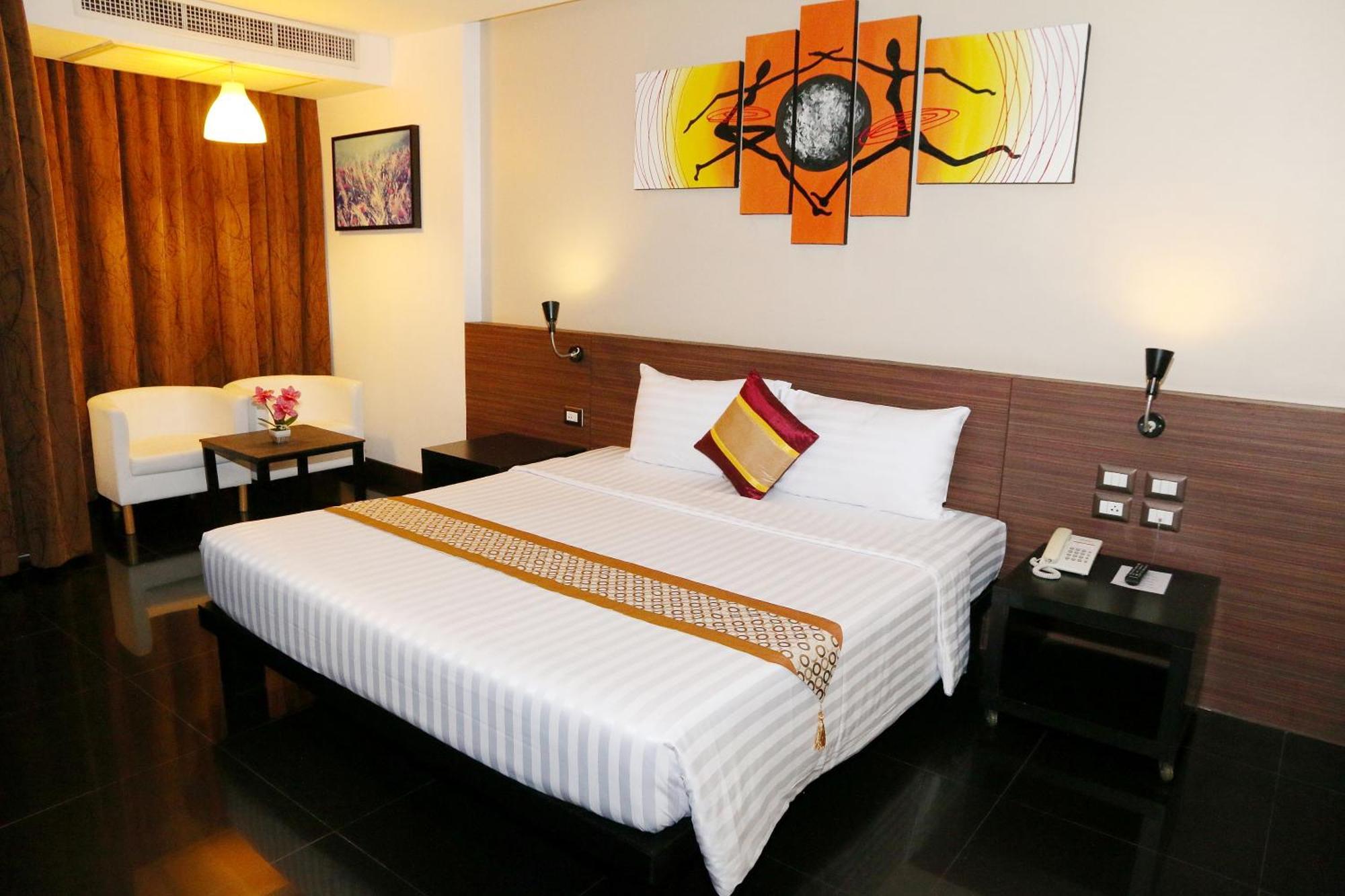 Arthitaya Nature & Lakkhana Poolside Pattaya