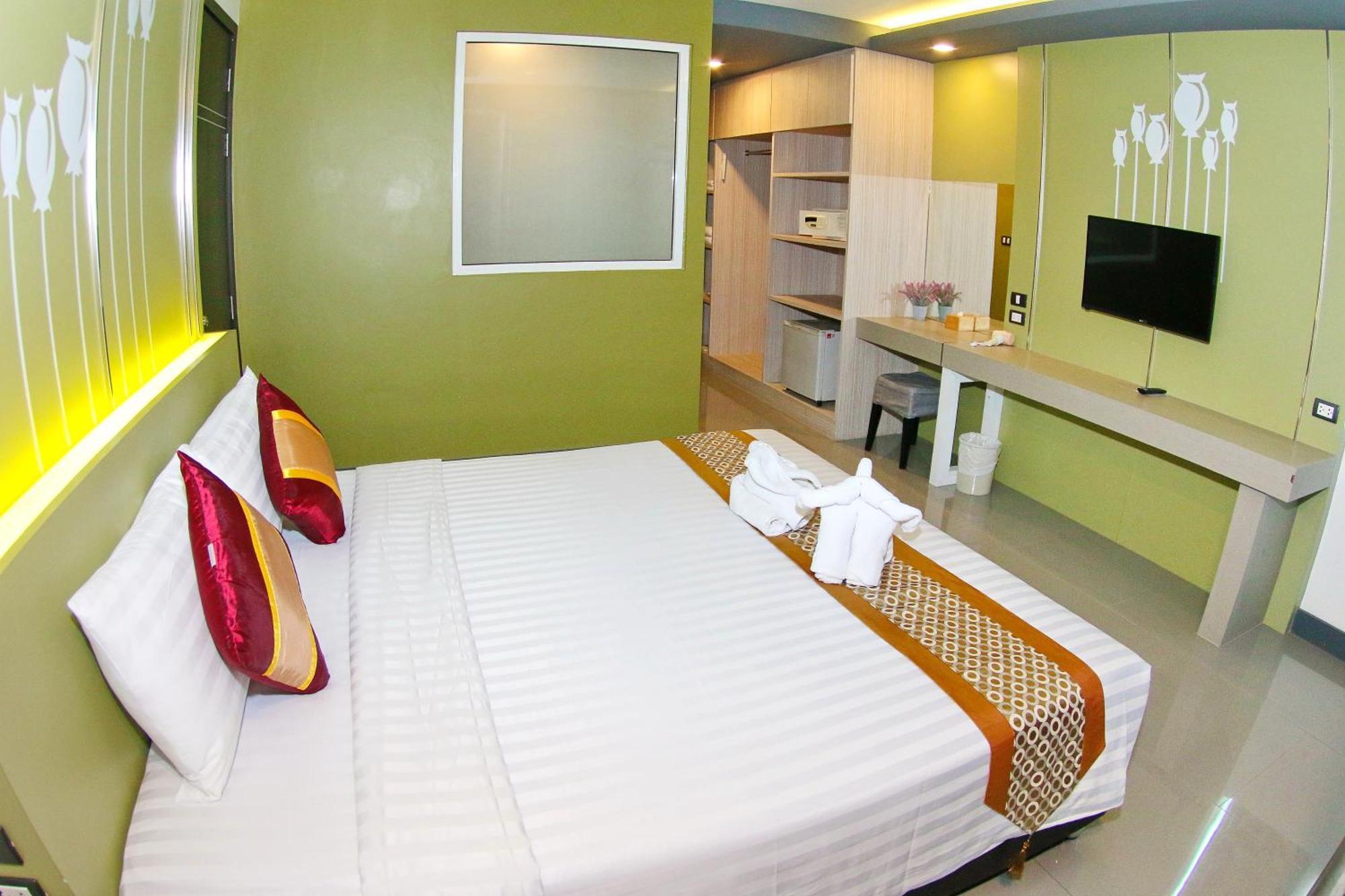 Hotel Arthitaya Nature & Lakkhana Poolside