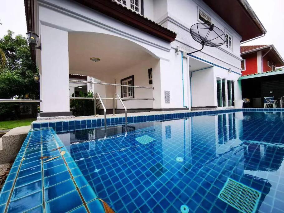 Villa 芭提雅南路4卧4卫 Blue Star Pool 近步行街和夜市 *