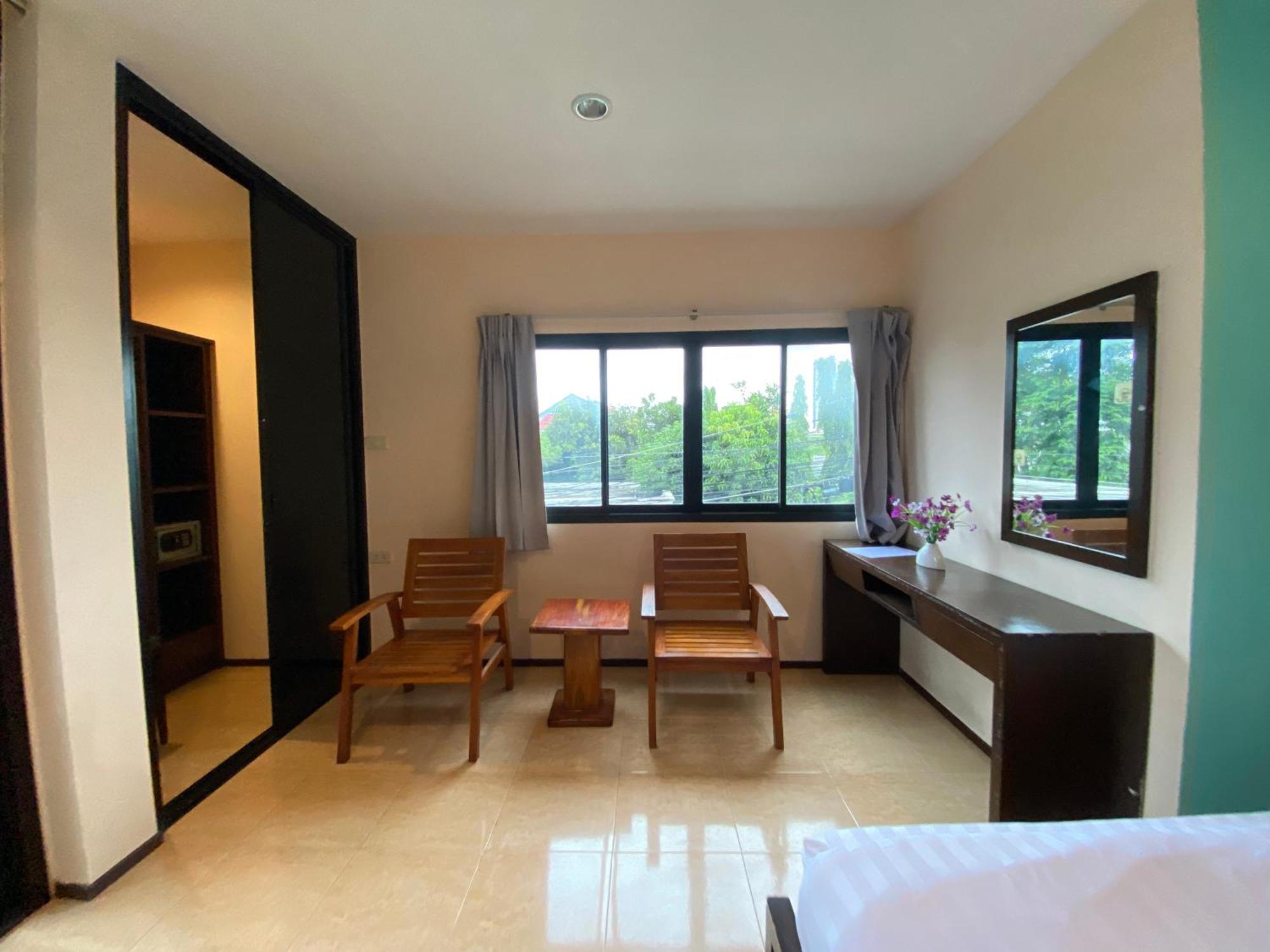 X5 Hotel *
