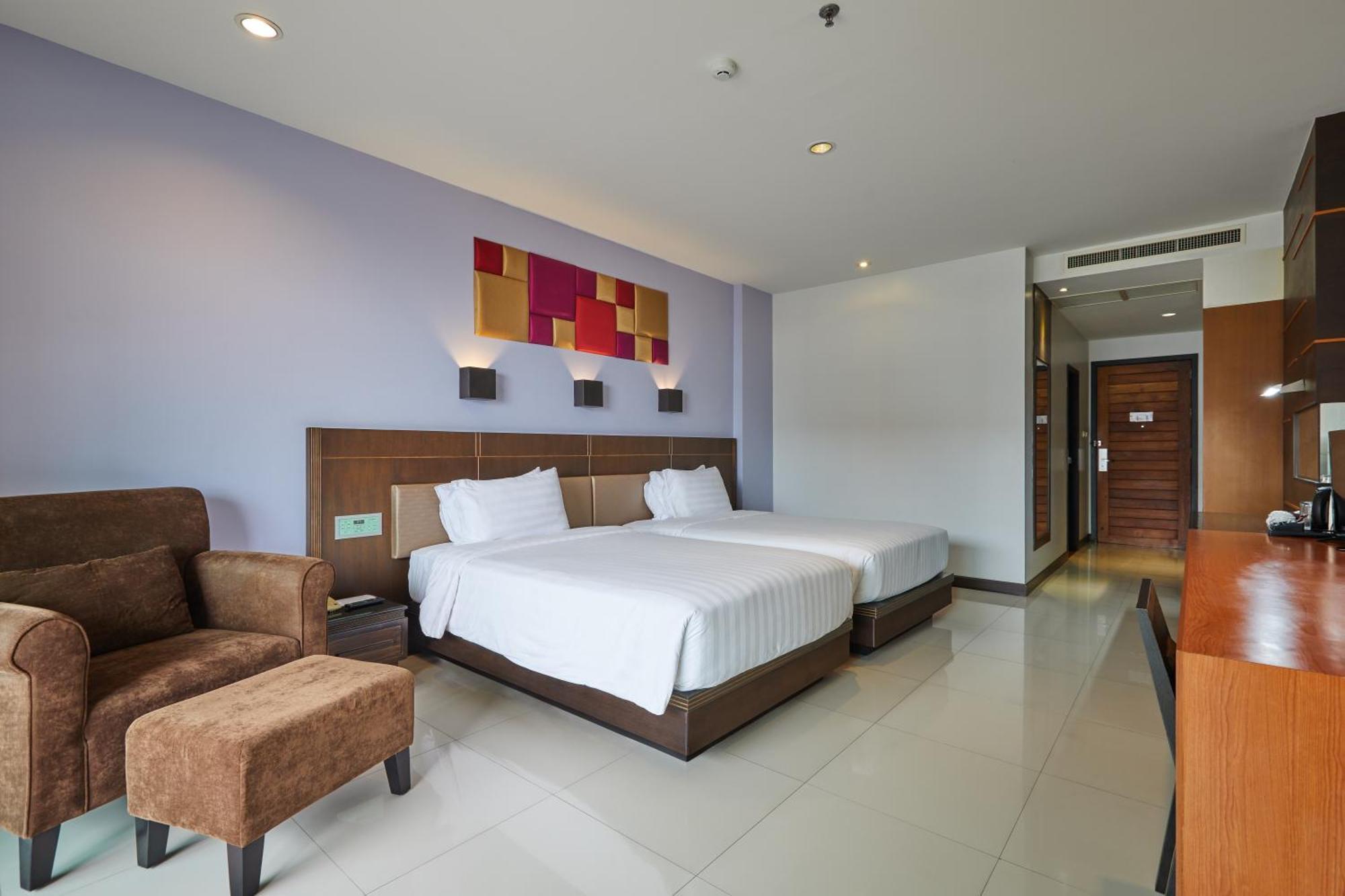 Hotel Welcome World Beachfront 4*