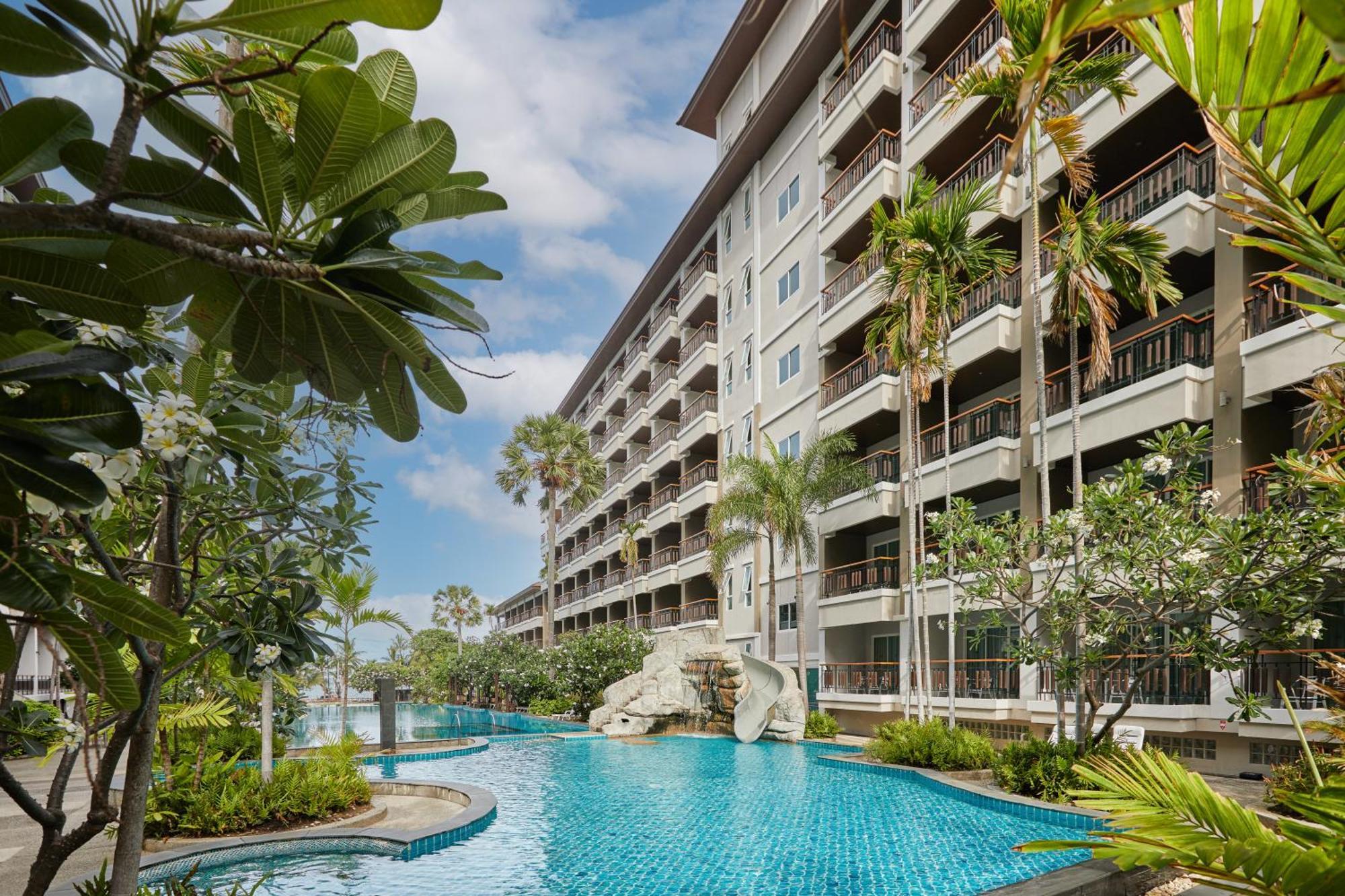 Hotel Welcome World Beachfront Pattaya