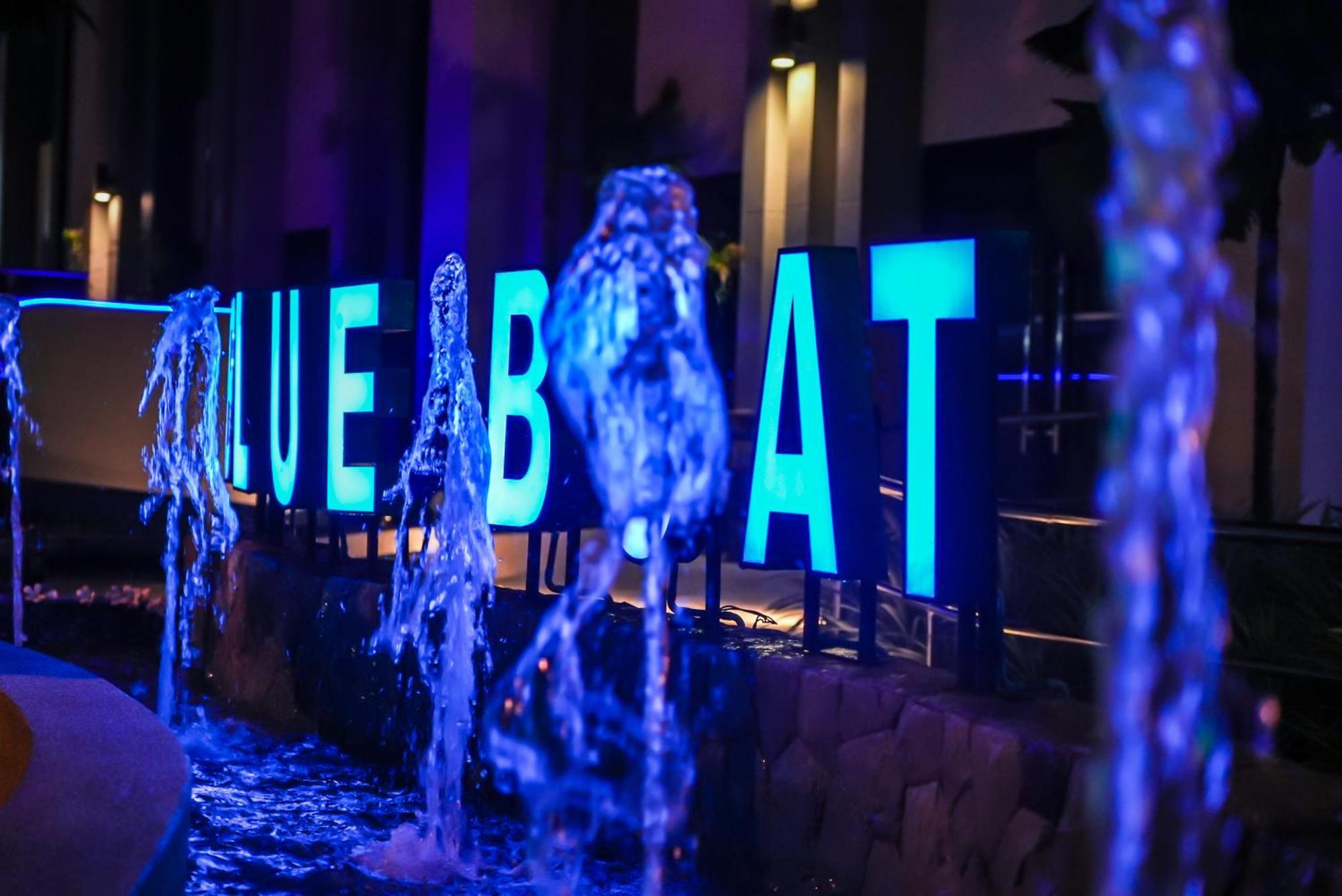 Blue Boat Jc 5*