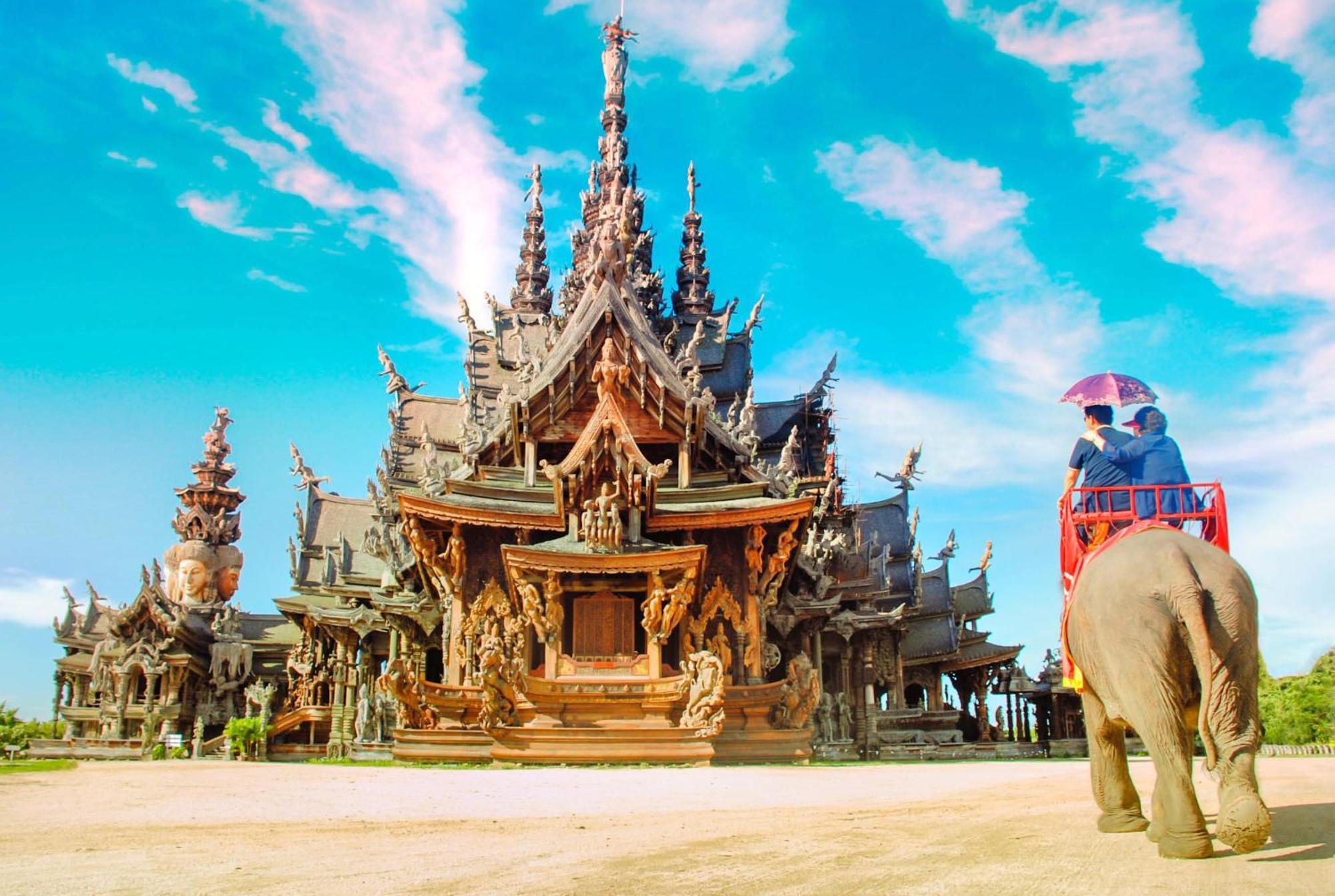 Central Pattaya, Beautiful Place Next To The Beach