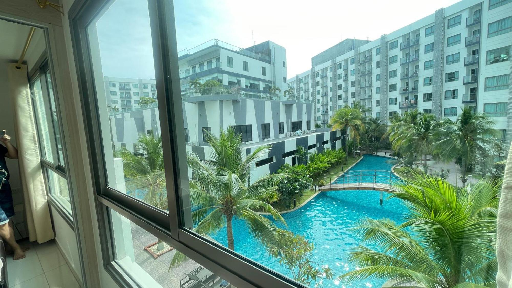 Arcadia Beach Condominium Apartment Pattaya