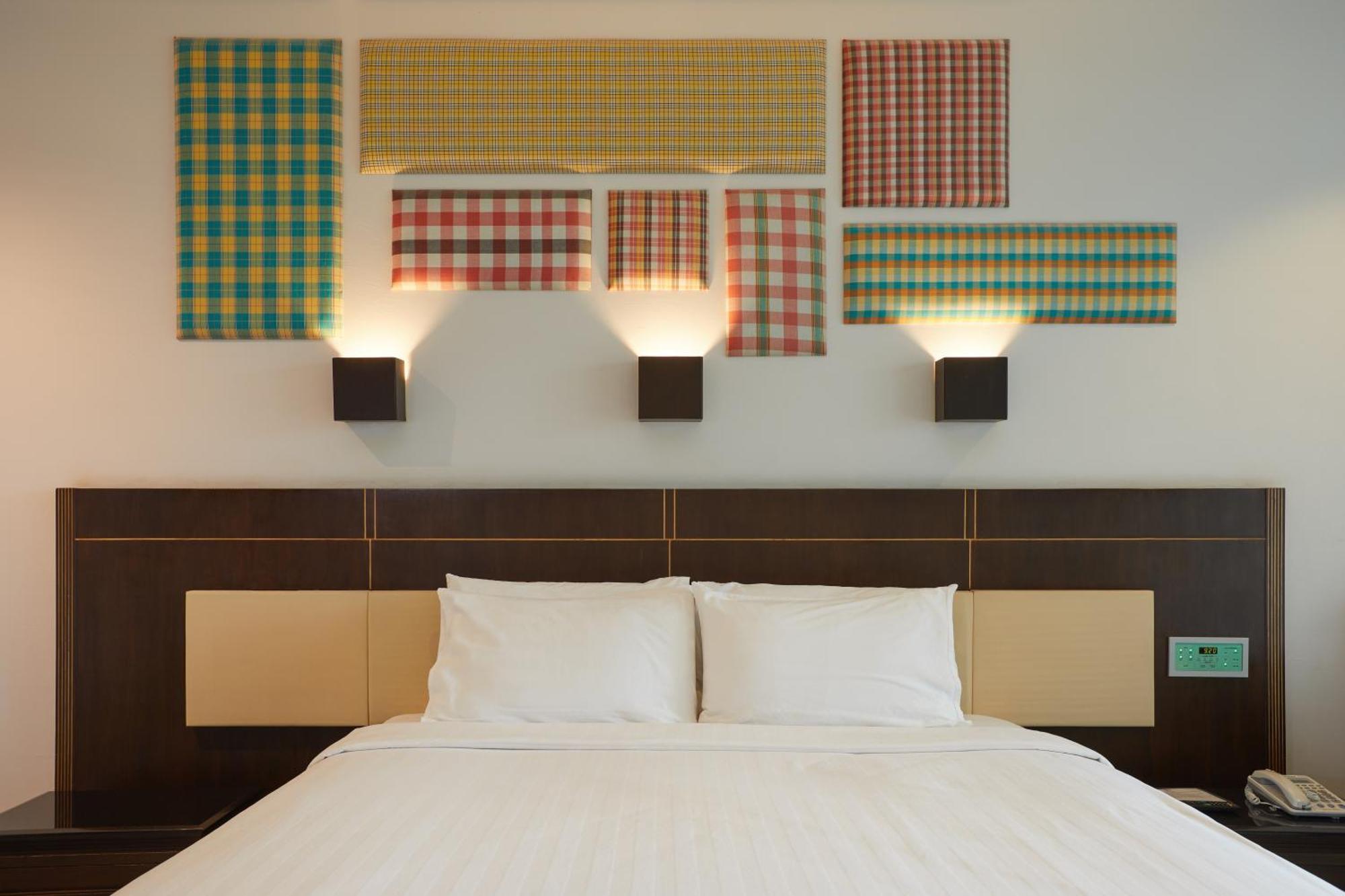Hotel Welcome World Beachfront 4*