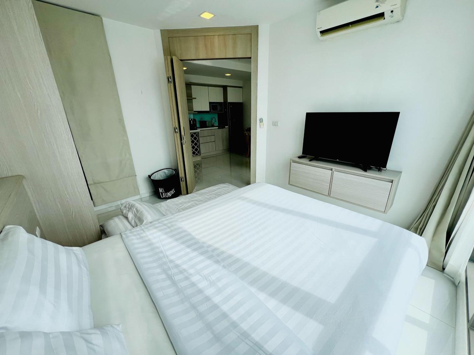 Pattaya, 1 Bed , Cozy , Near , Fast Wifi Apartment