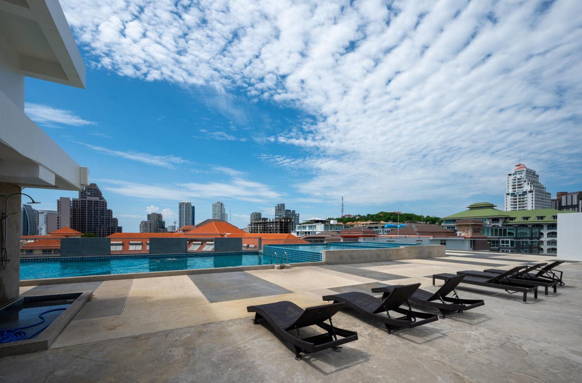C-view By Apartwell Apartment *