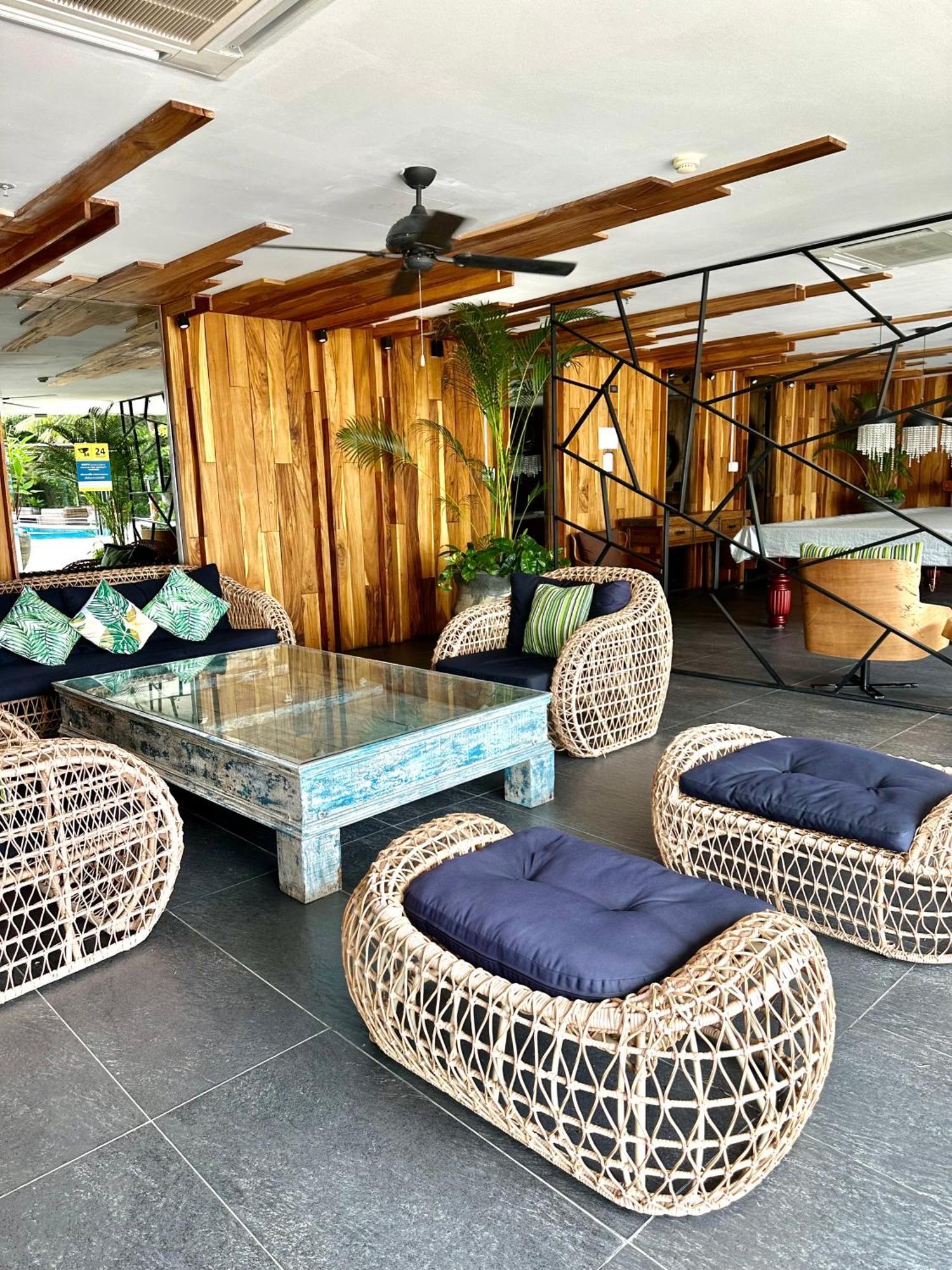 Apartment The Palm Wongamat 10 Pattaya