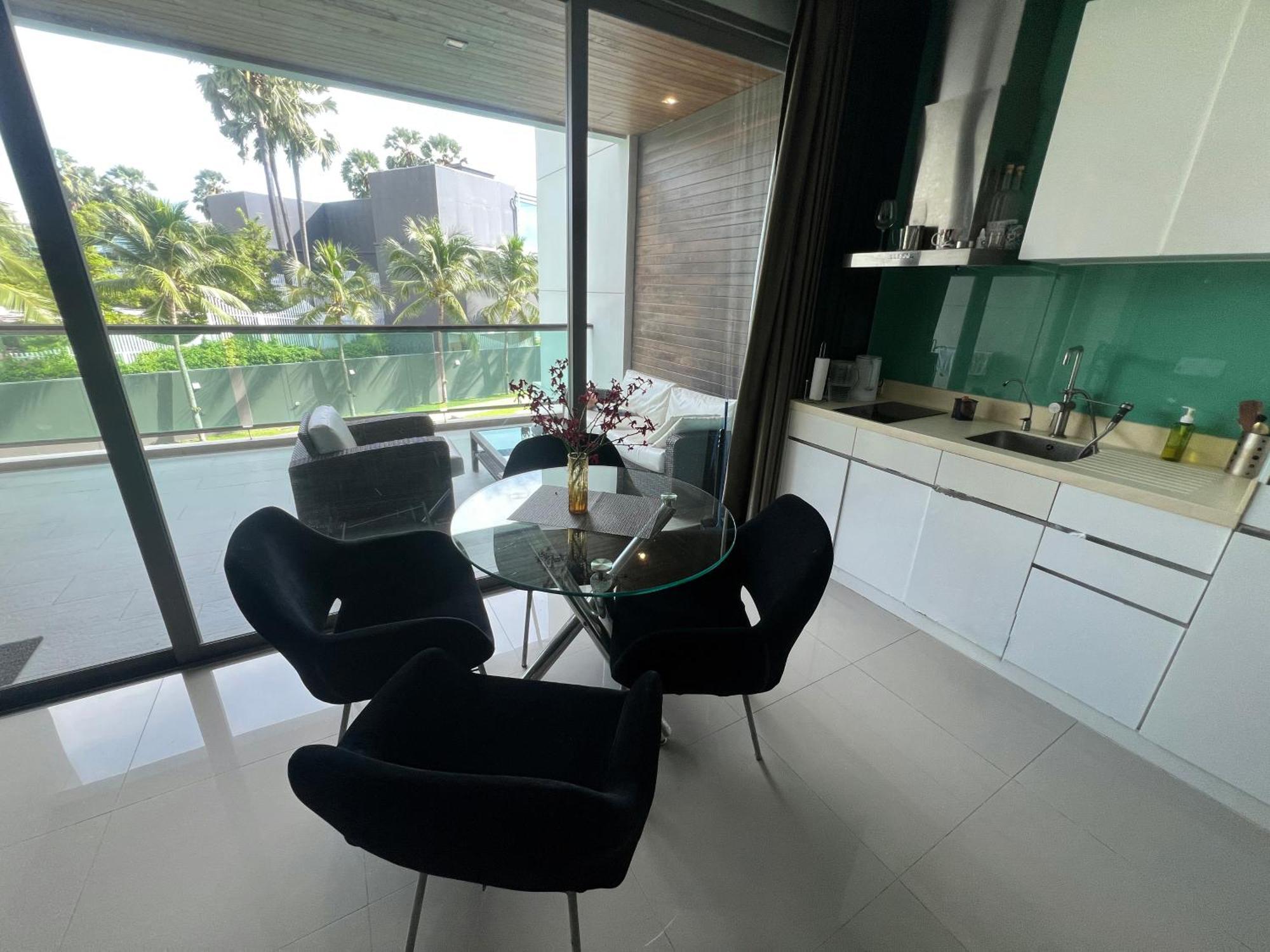 Ananya Beachfront Wongamat Paradise Apartment *