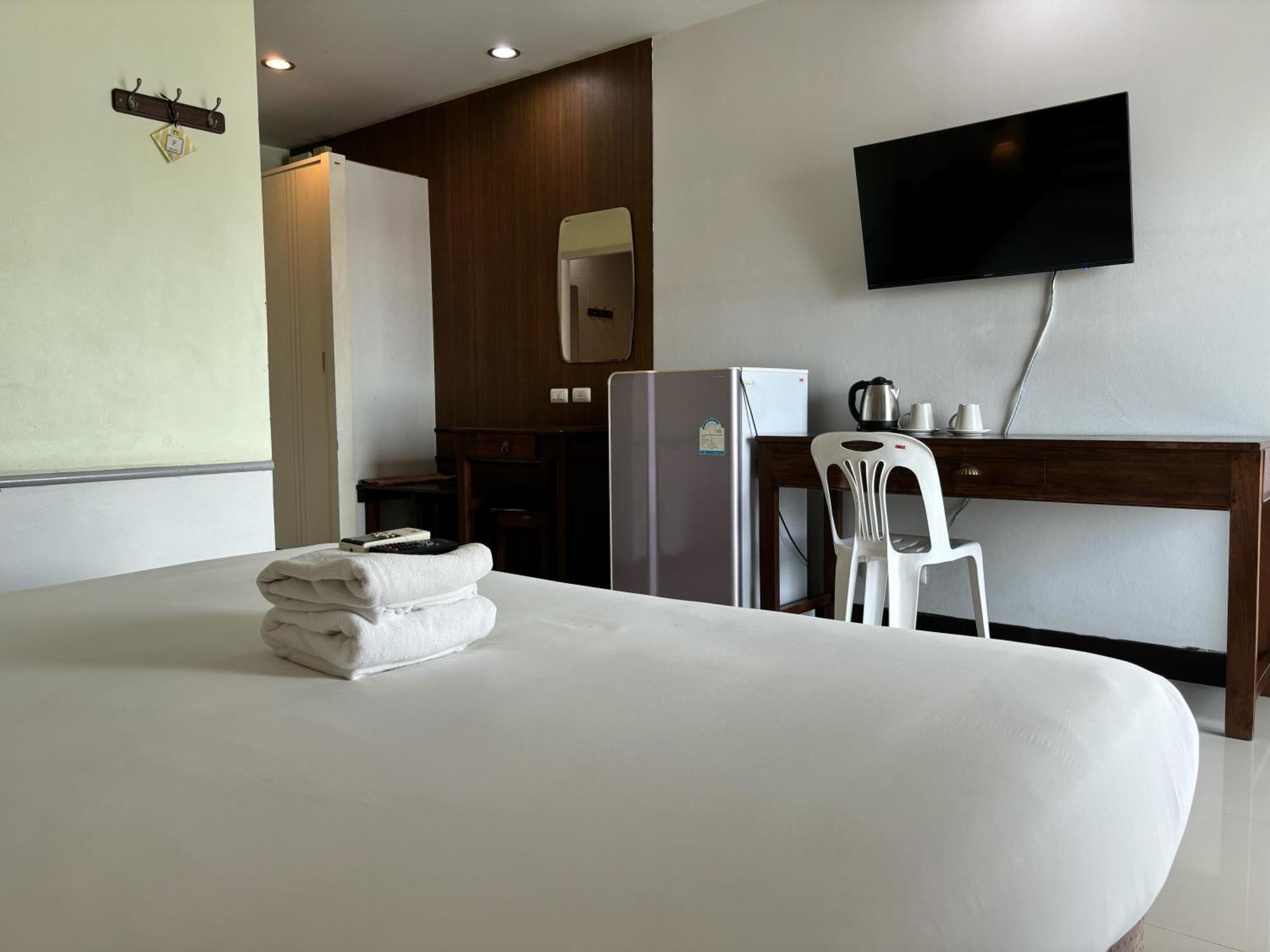 Sutus Court 1 Hotel
