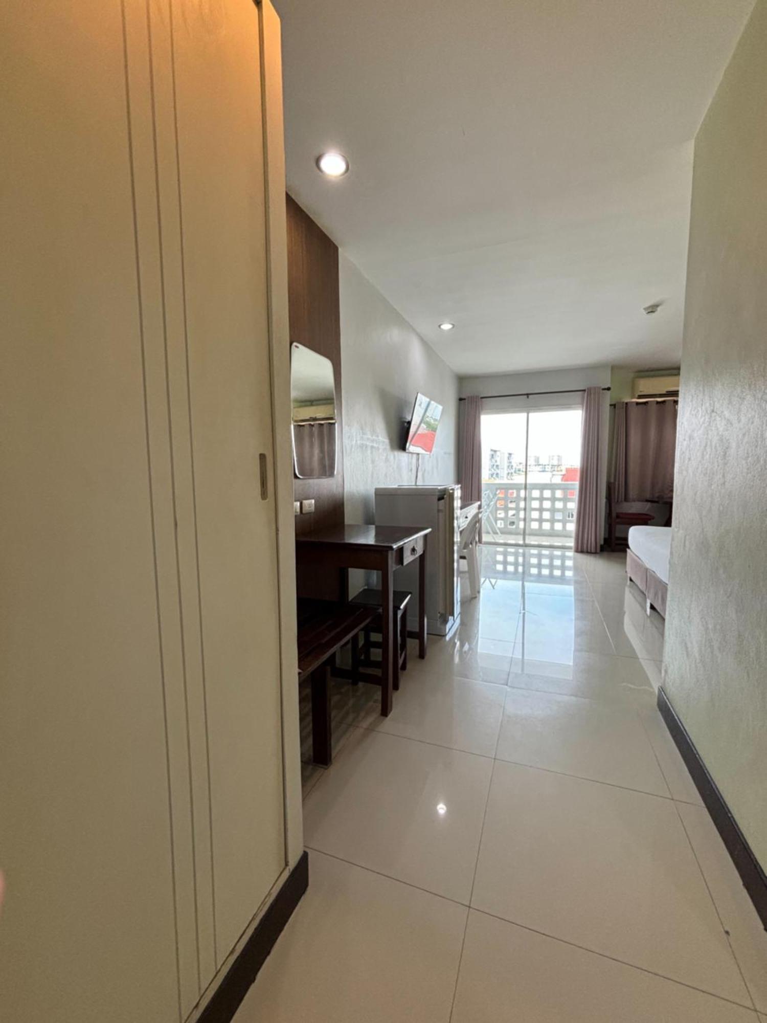 Sutus Court 1 Hotel 3*
