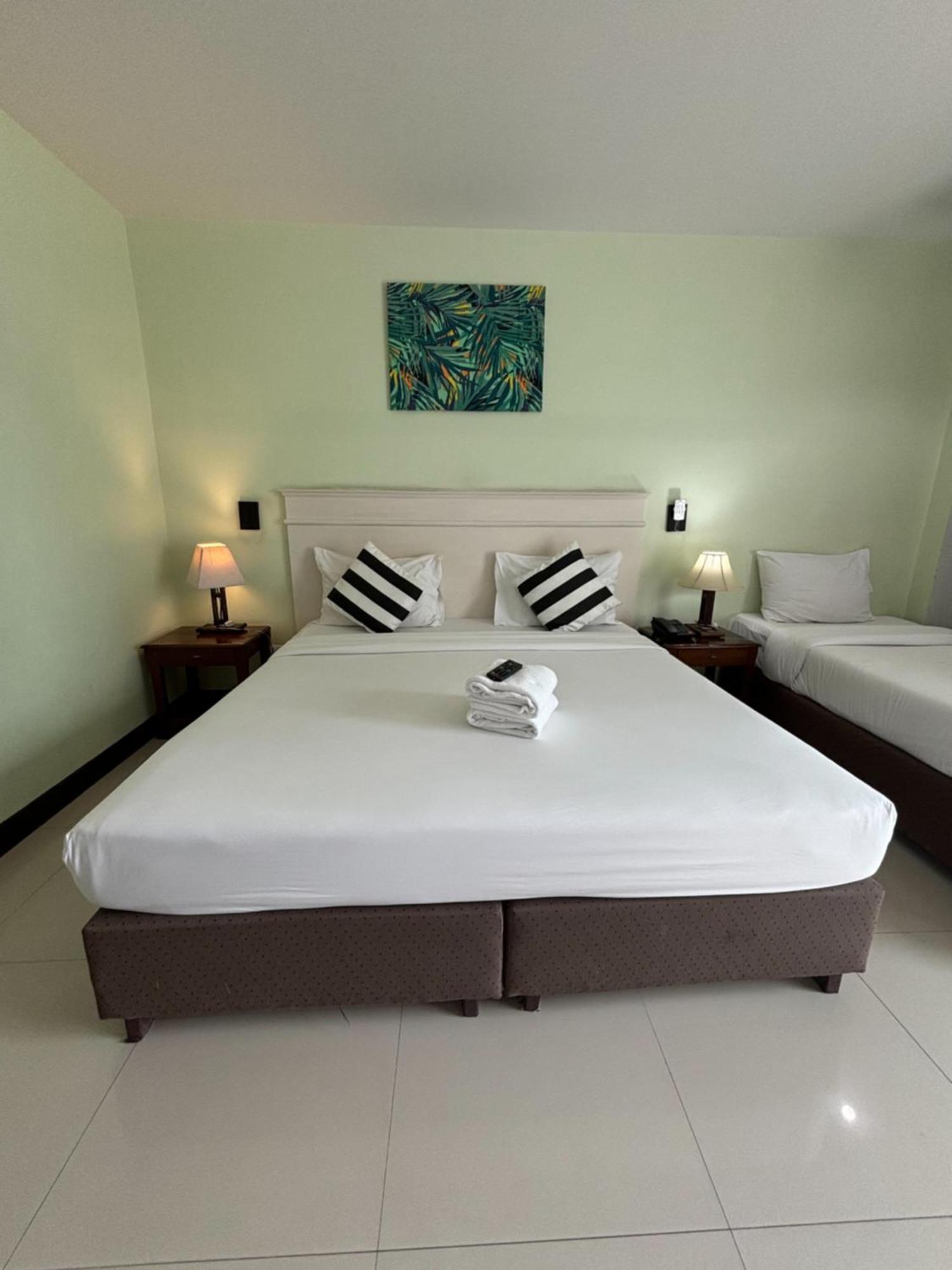 Hotel Sutus Court 1 3*