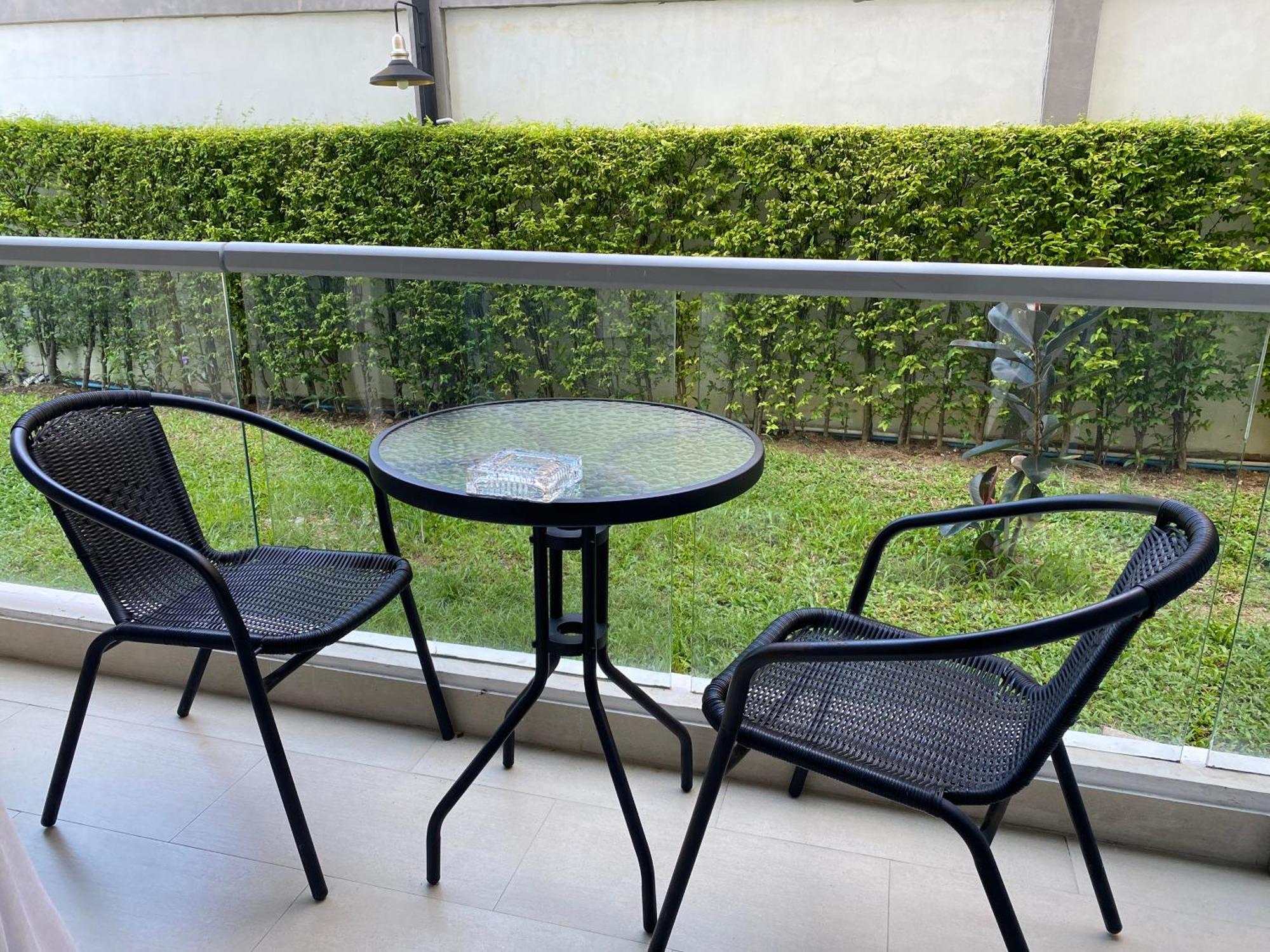Large Ground Floor Condo, Grand Avenue, *