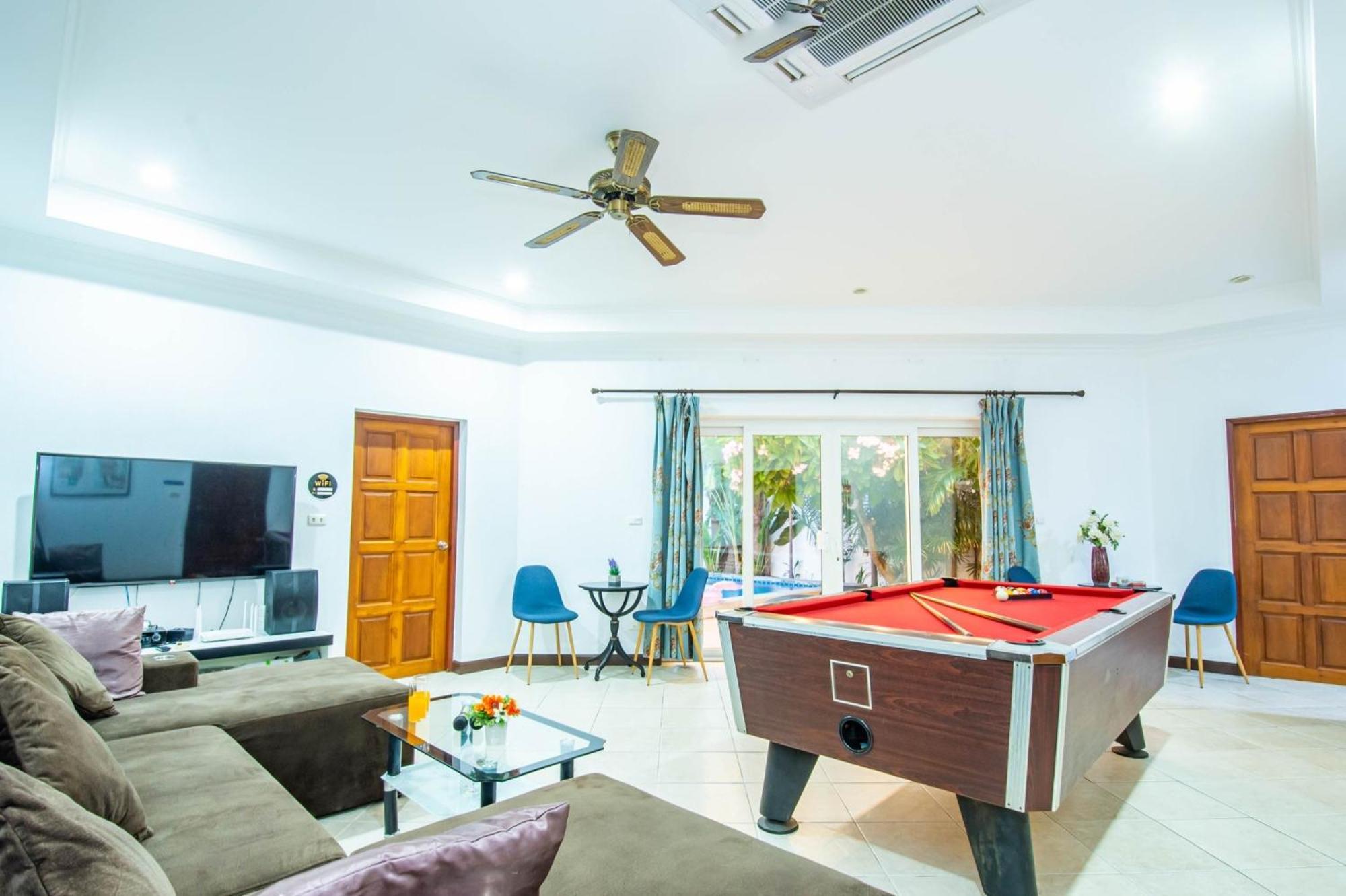 Private Pool 3b Snooker Karaoke 200m Pattaya