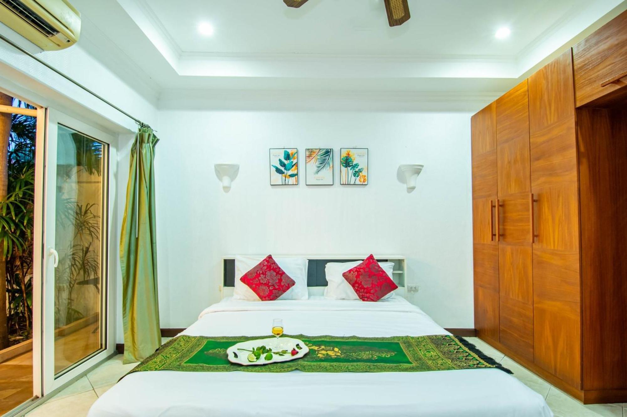 Private Pool 3b Snooker Karaoke 200m Villa