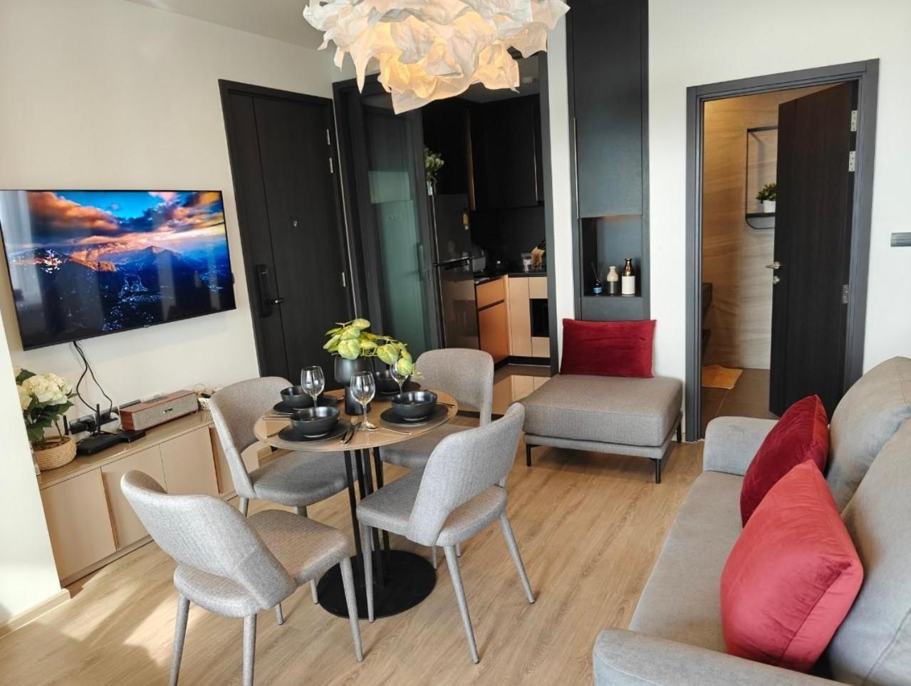 Aparthotel Edge By Mickey Pattaya